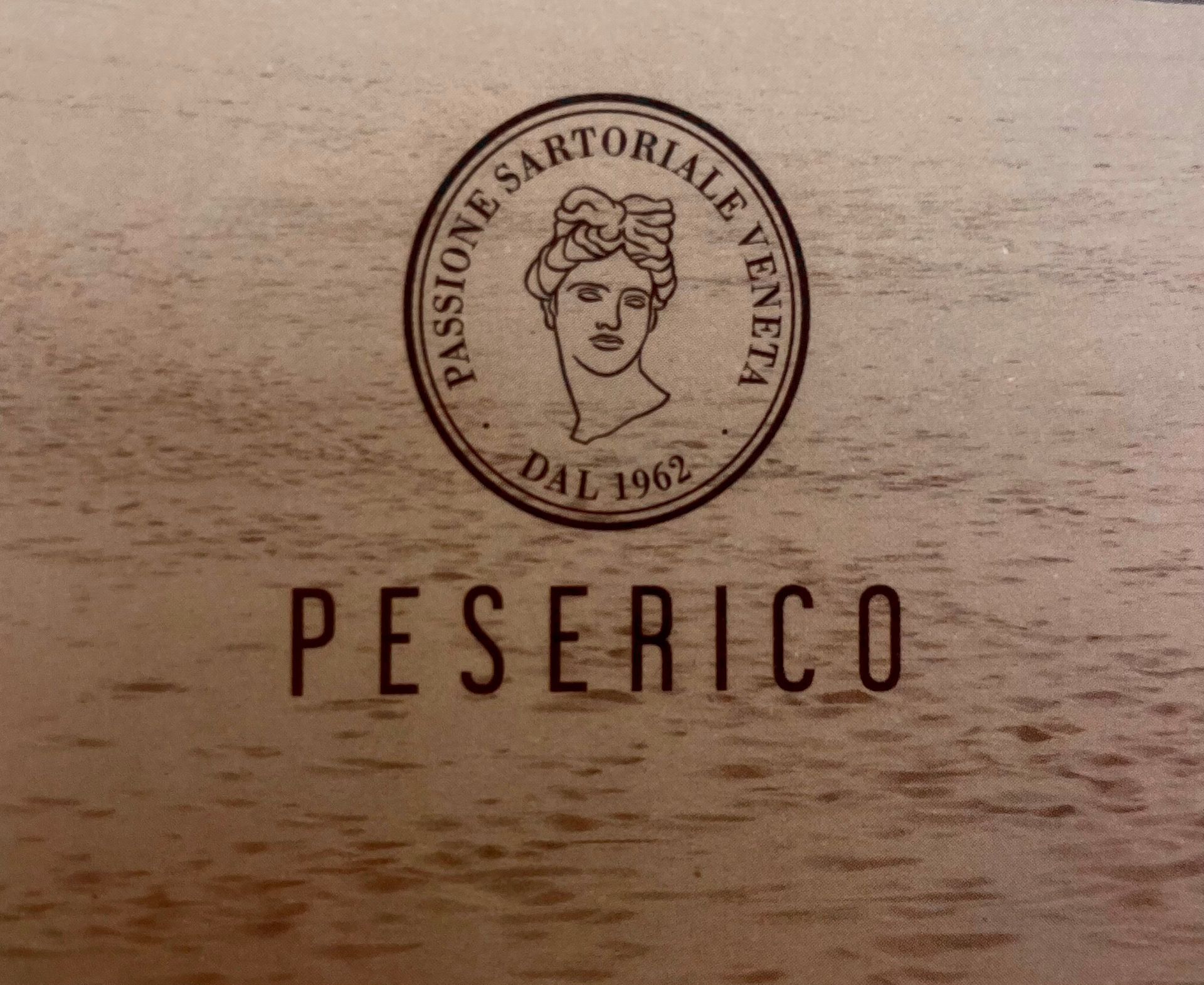 Italian clothing Peserico