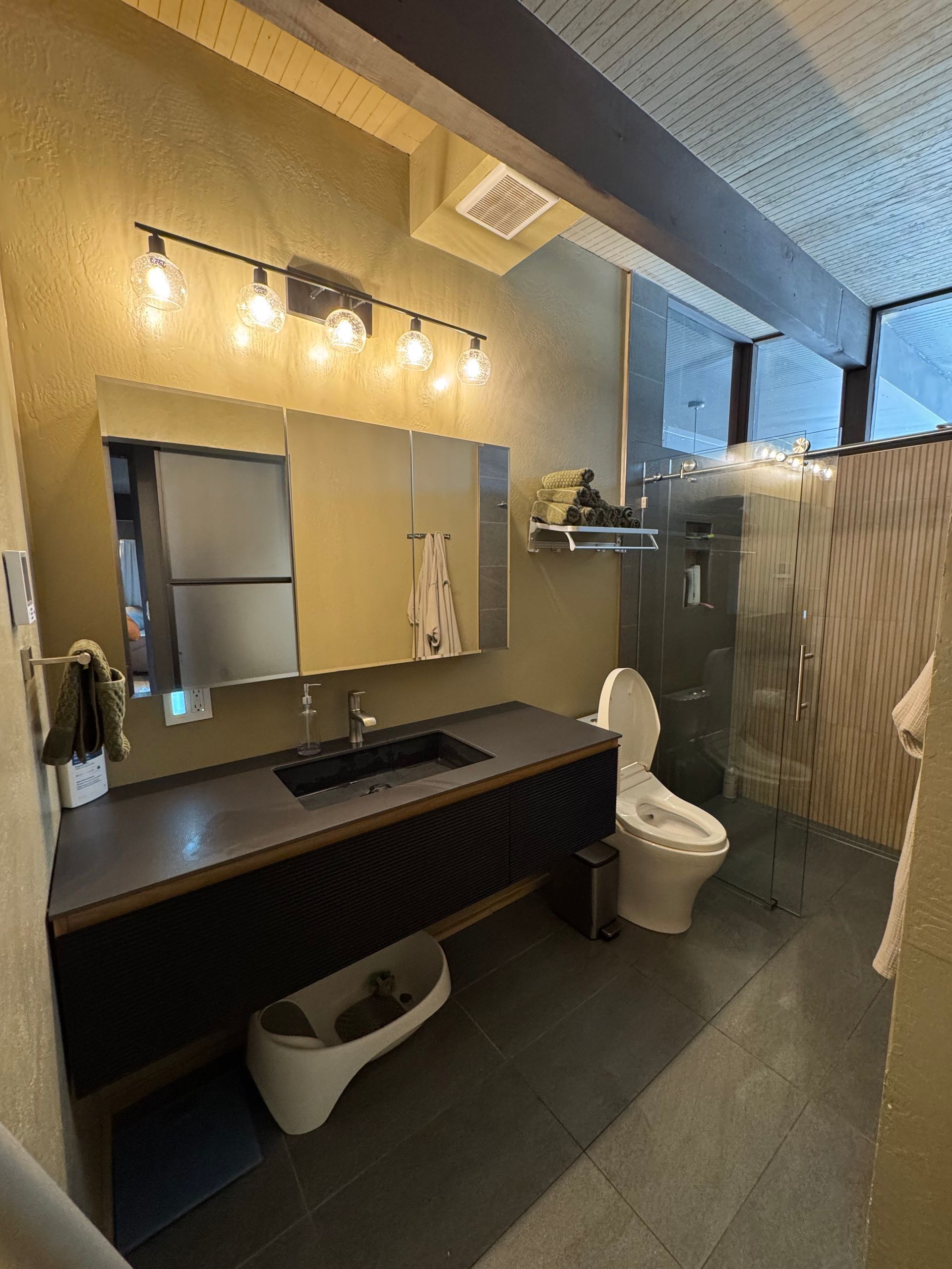 Whole house cleaning service in Woodland, CA