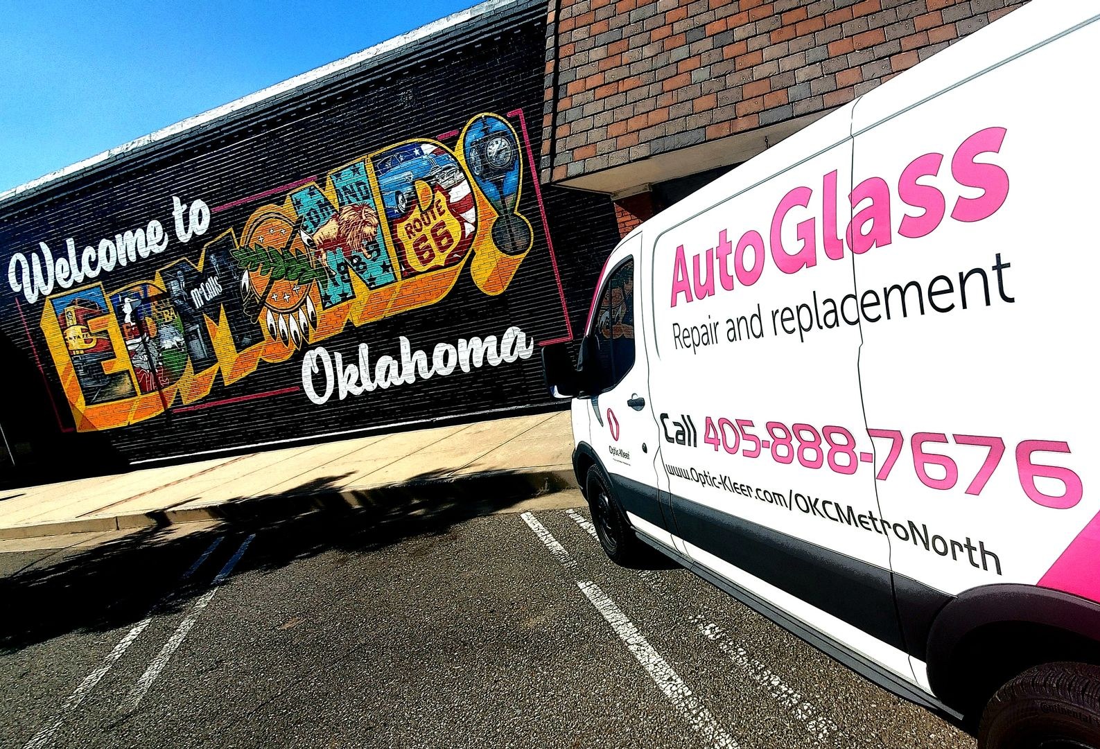 Toyota Sienna windshield replacement in Edmond, OK Toyota Sienna windshield replacement in Edmond, OK