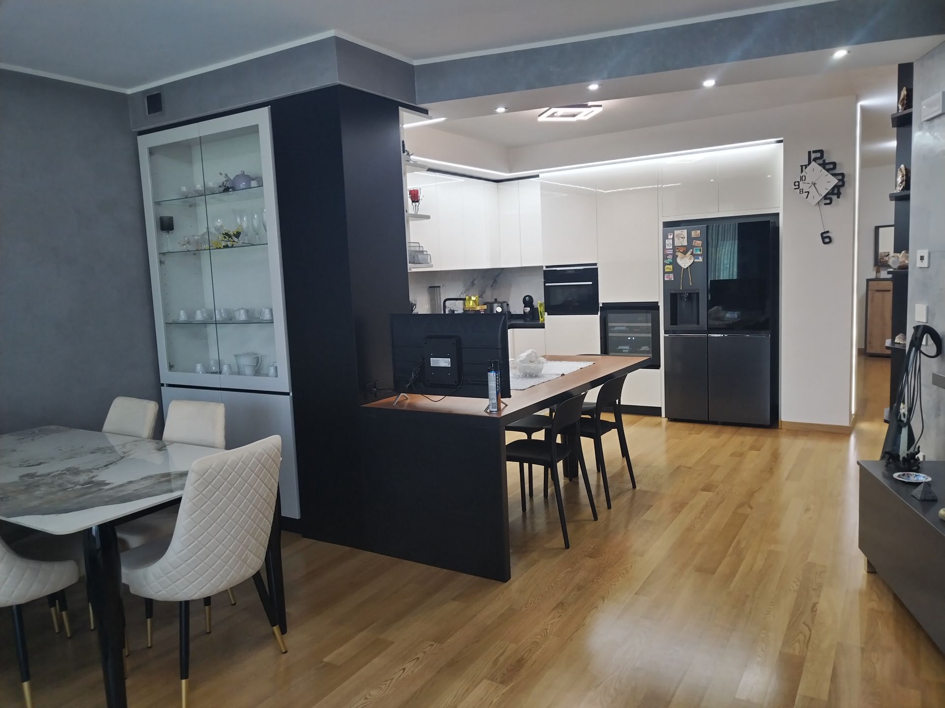 cucina e tavolo