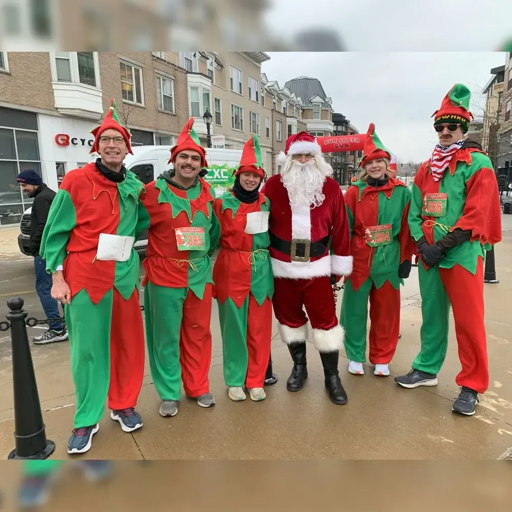 Santa & Elves On Street Santa & Elves On Street