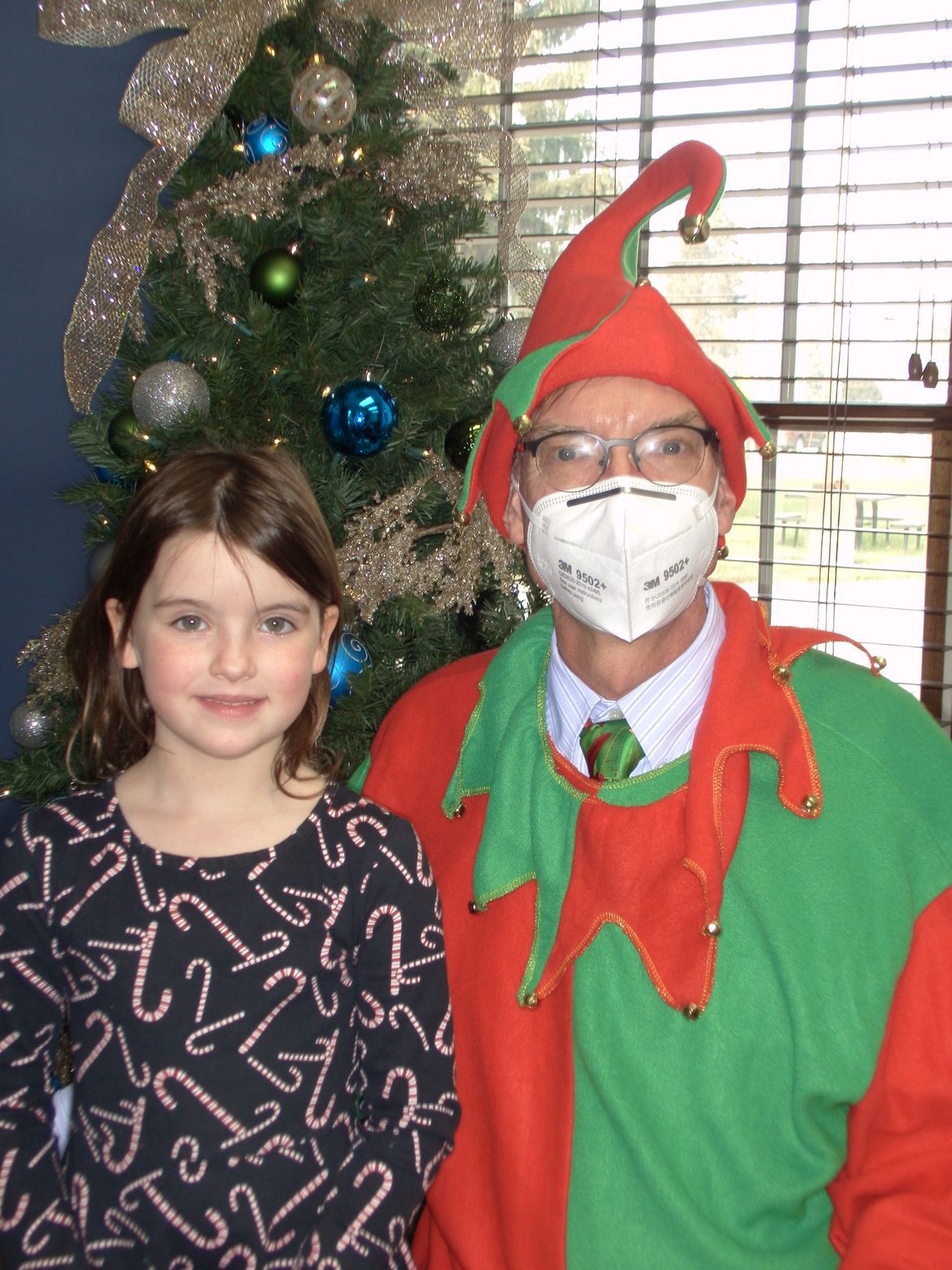 Christmas Theme In Dentist Office
