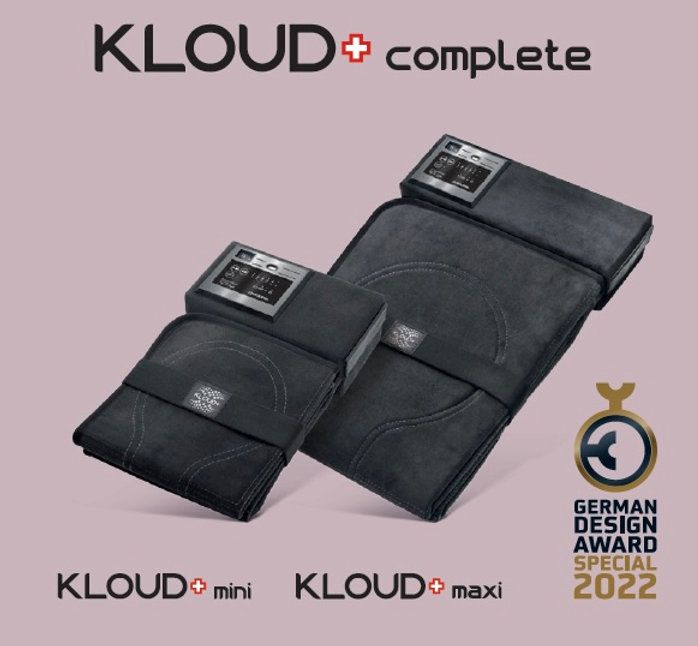 KLOUD complete, mini and maxi black pouches with German Brand Award Special 2022 badge on pink background