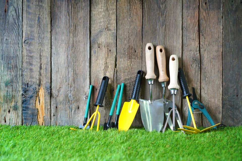 attrezzi per il giardinaggio