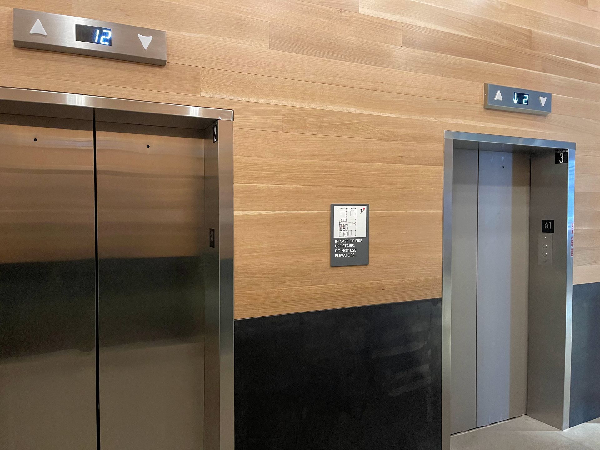 Elevator door lock monitoring
