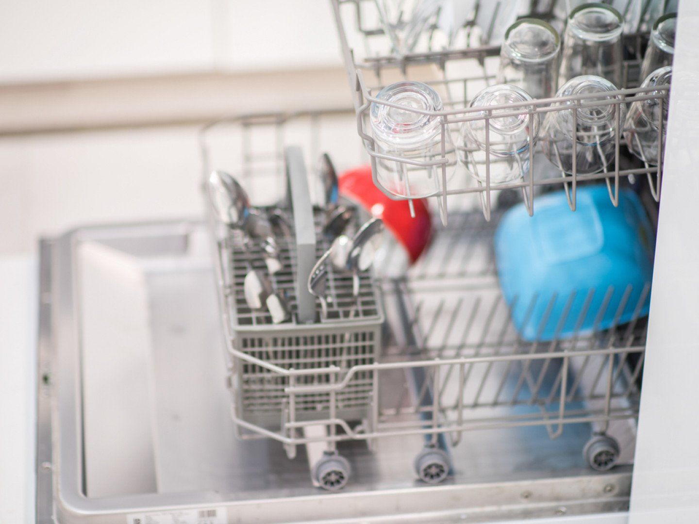 Kitchen Dishwasher