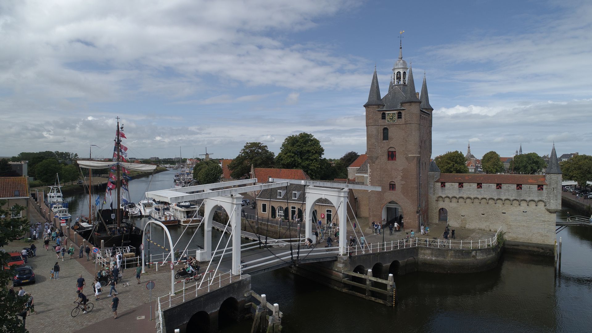 Zierikzee en opdrachten, Zeeland