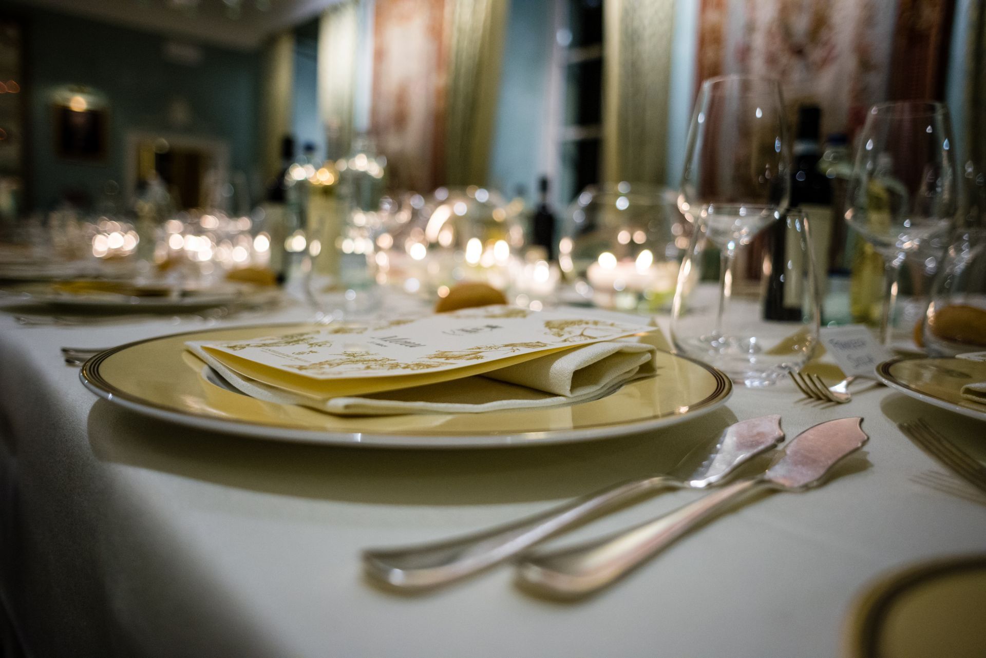 meta gala table setting