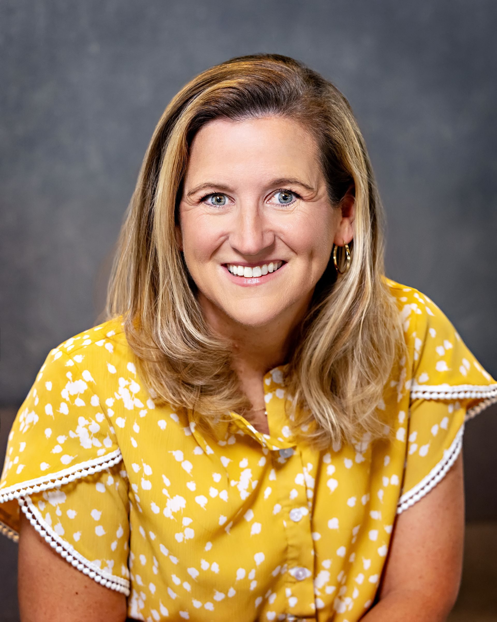 headshot of Tara Jones