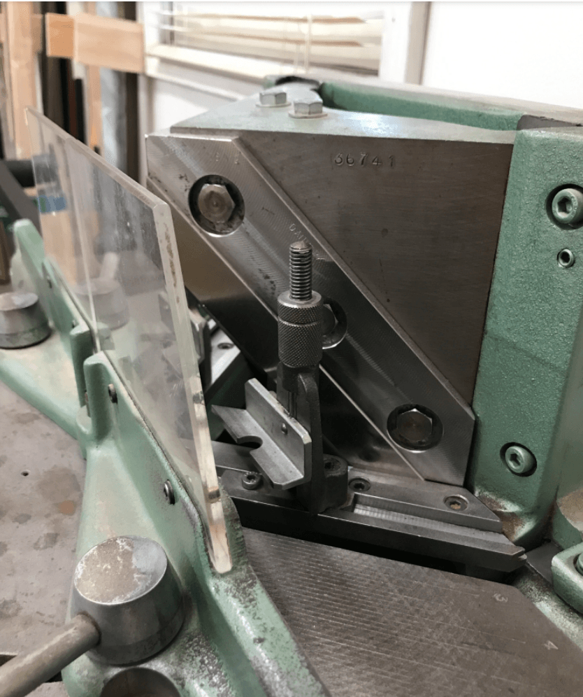 closed corner frames in rogers arkansas