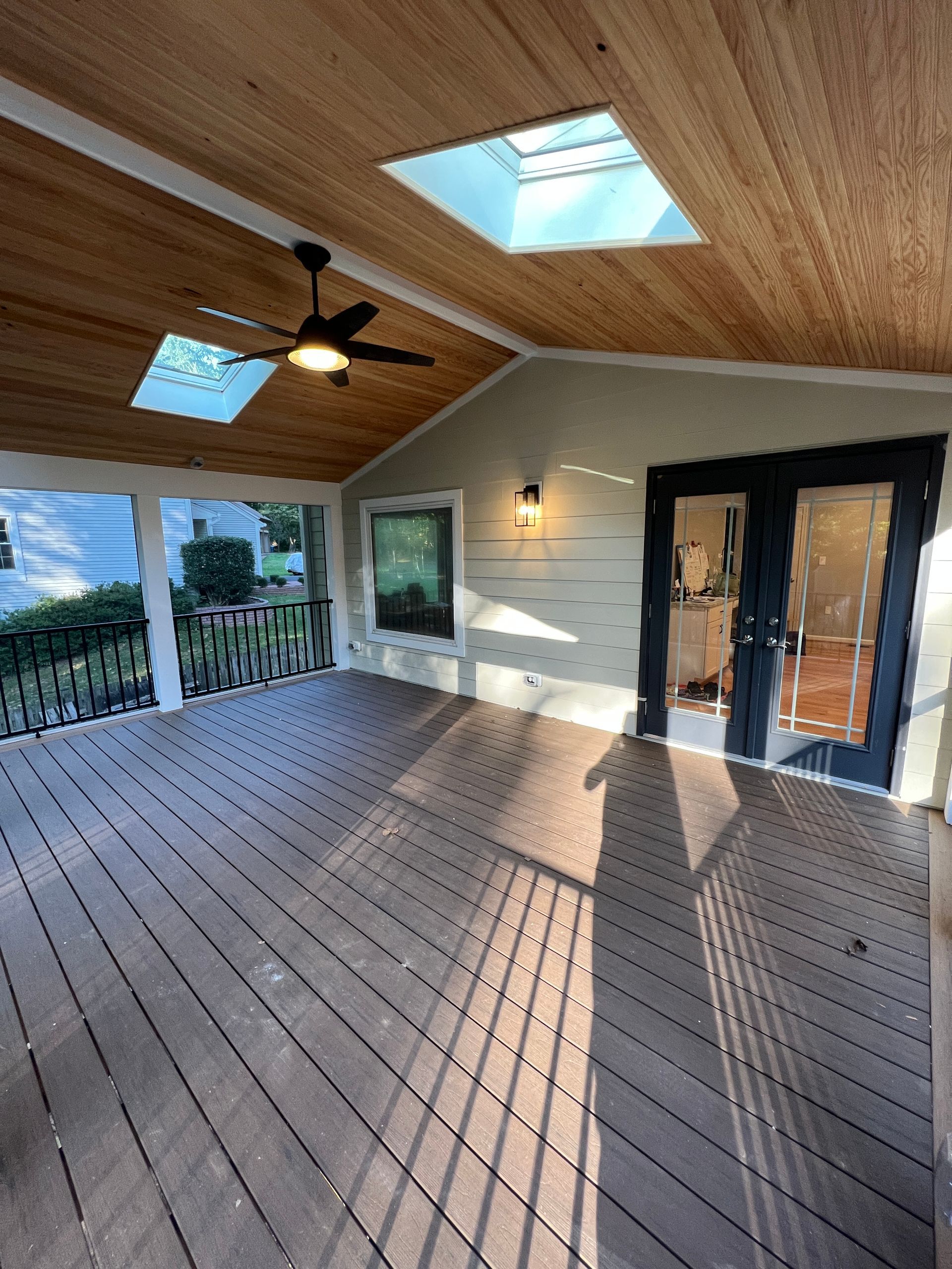 Timbertech Screened-In Porch and deck with Westbury Handrails and ScreenEZE in Chantilly, VA