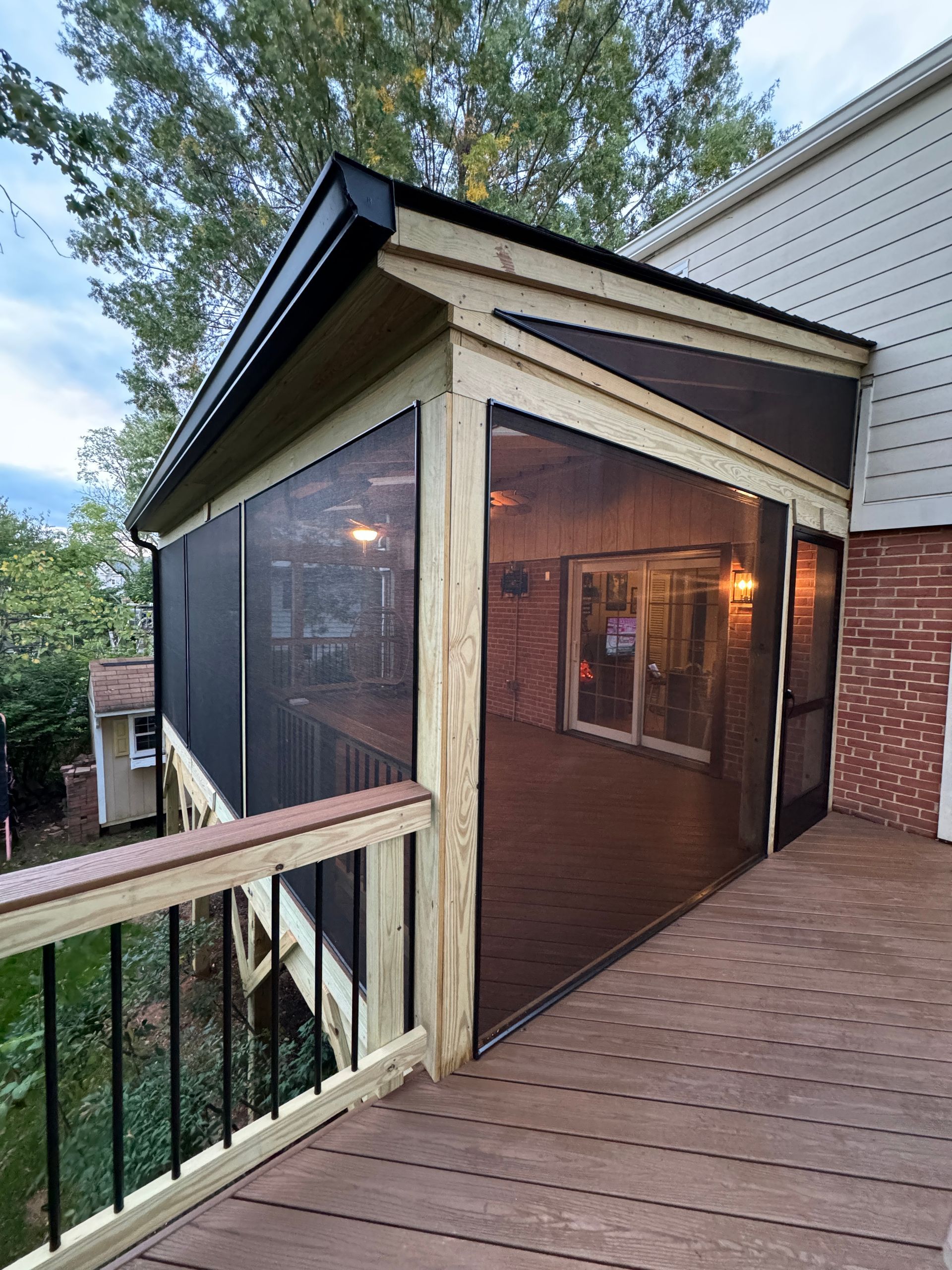 Fiberon Deck and Screened In with Screen-EZE Porch in Mclean, VA