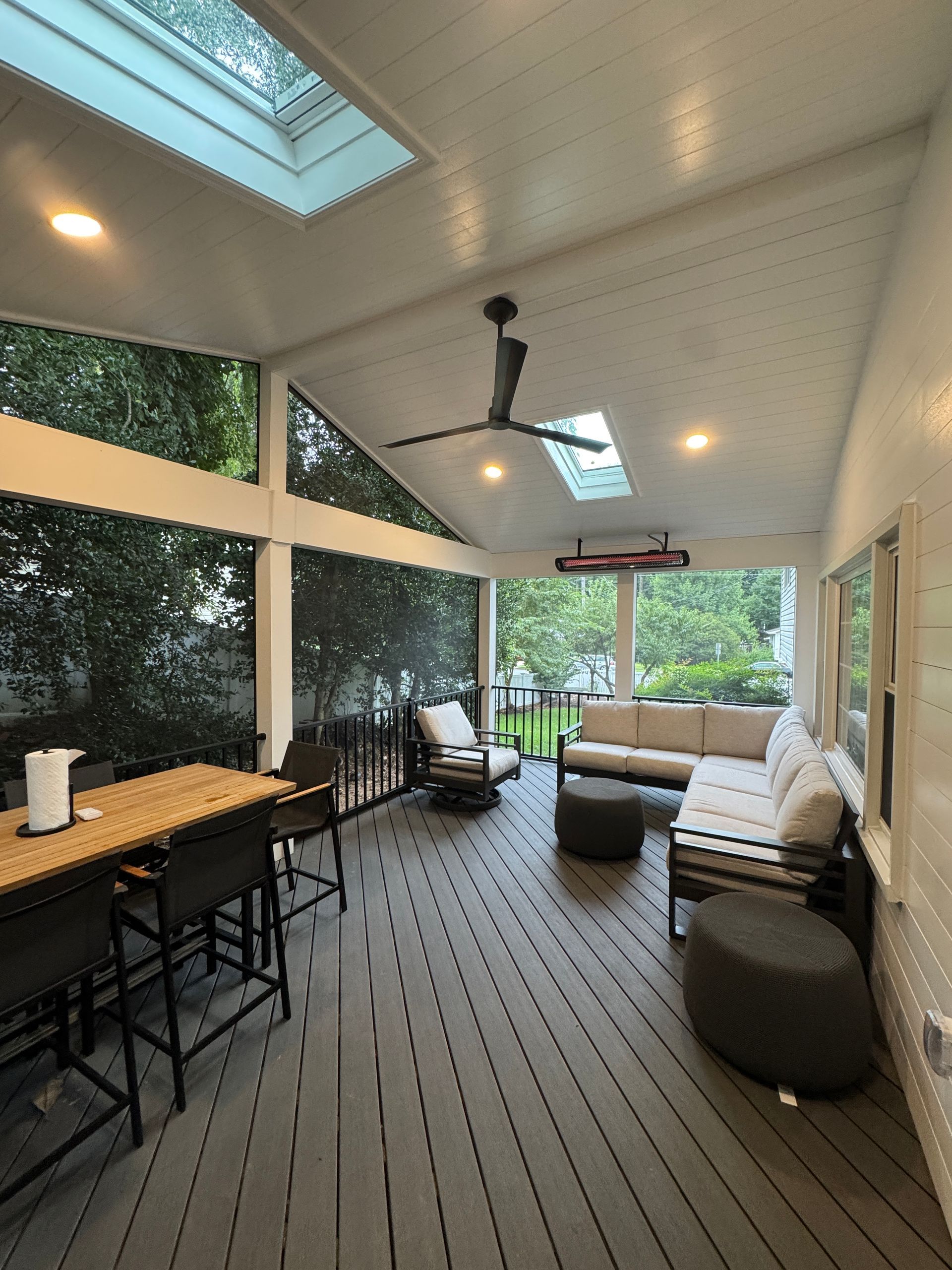 Screened-Porch in Springfield, VA w/Bromic Heater