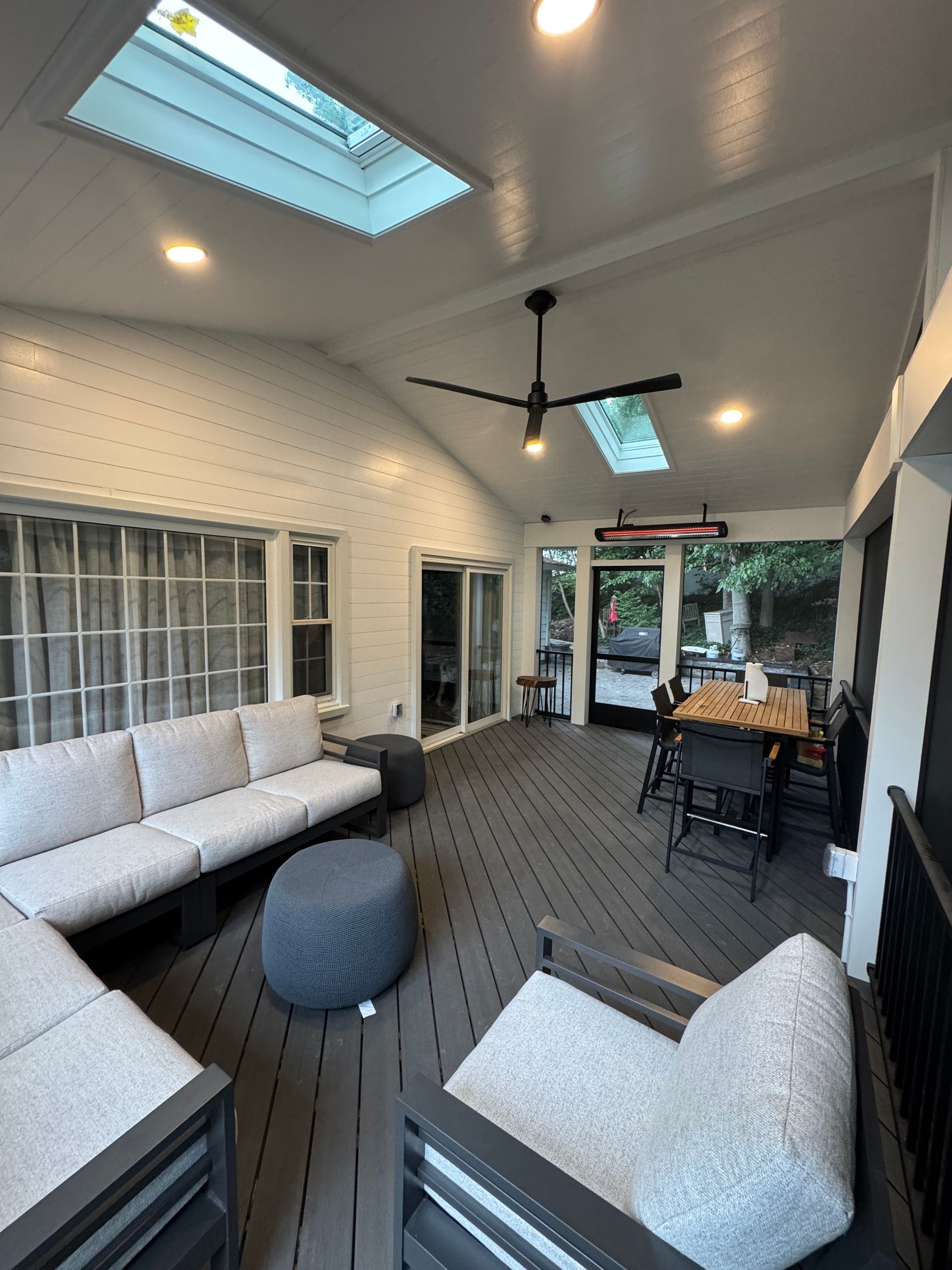 Screened-Porch in Springfield, VA w/Bromic Heater