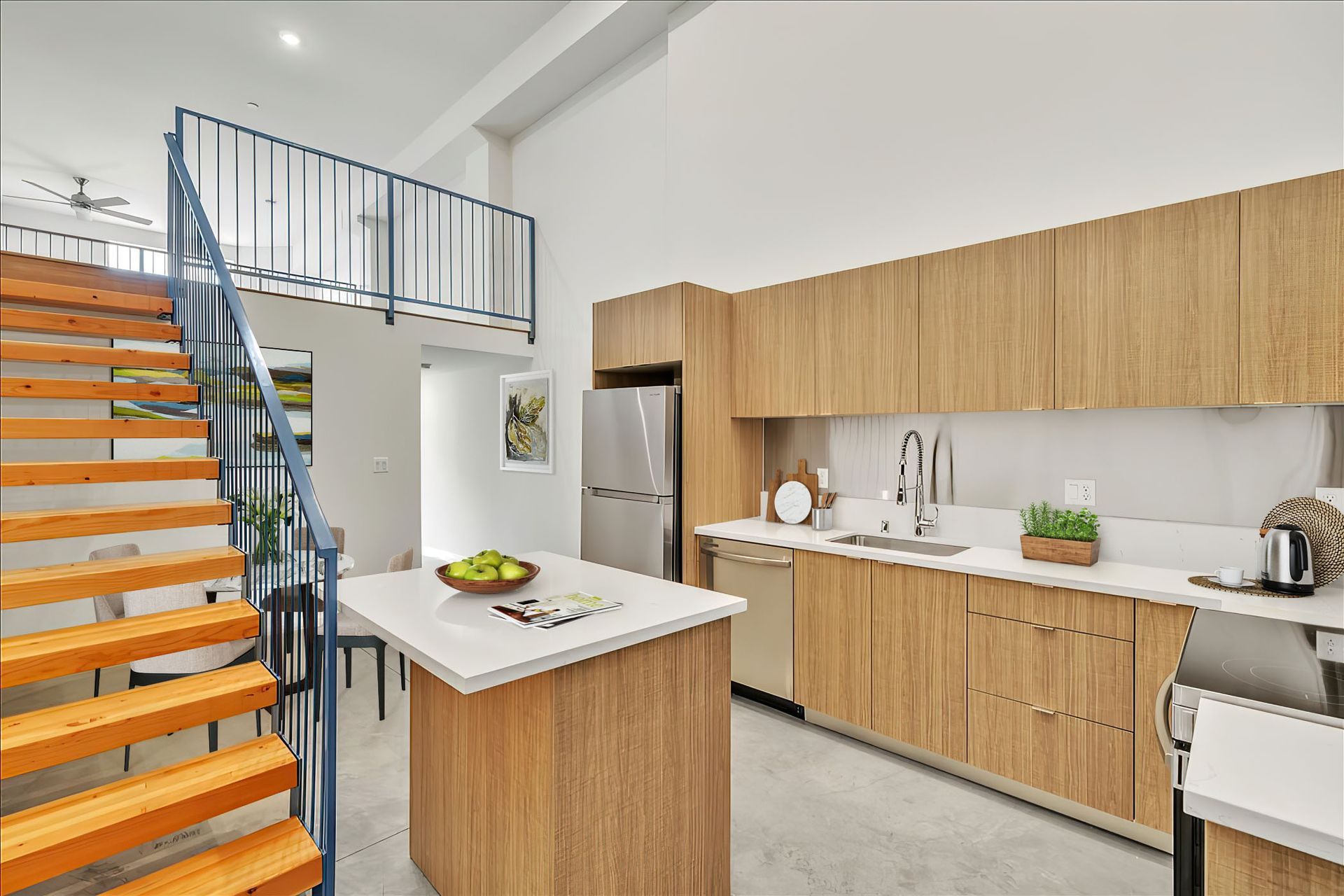 Studio Mezzanine, Kitchen and Dining area