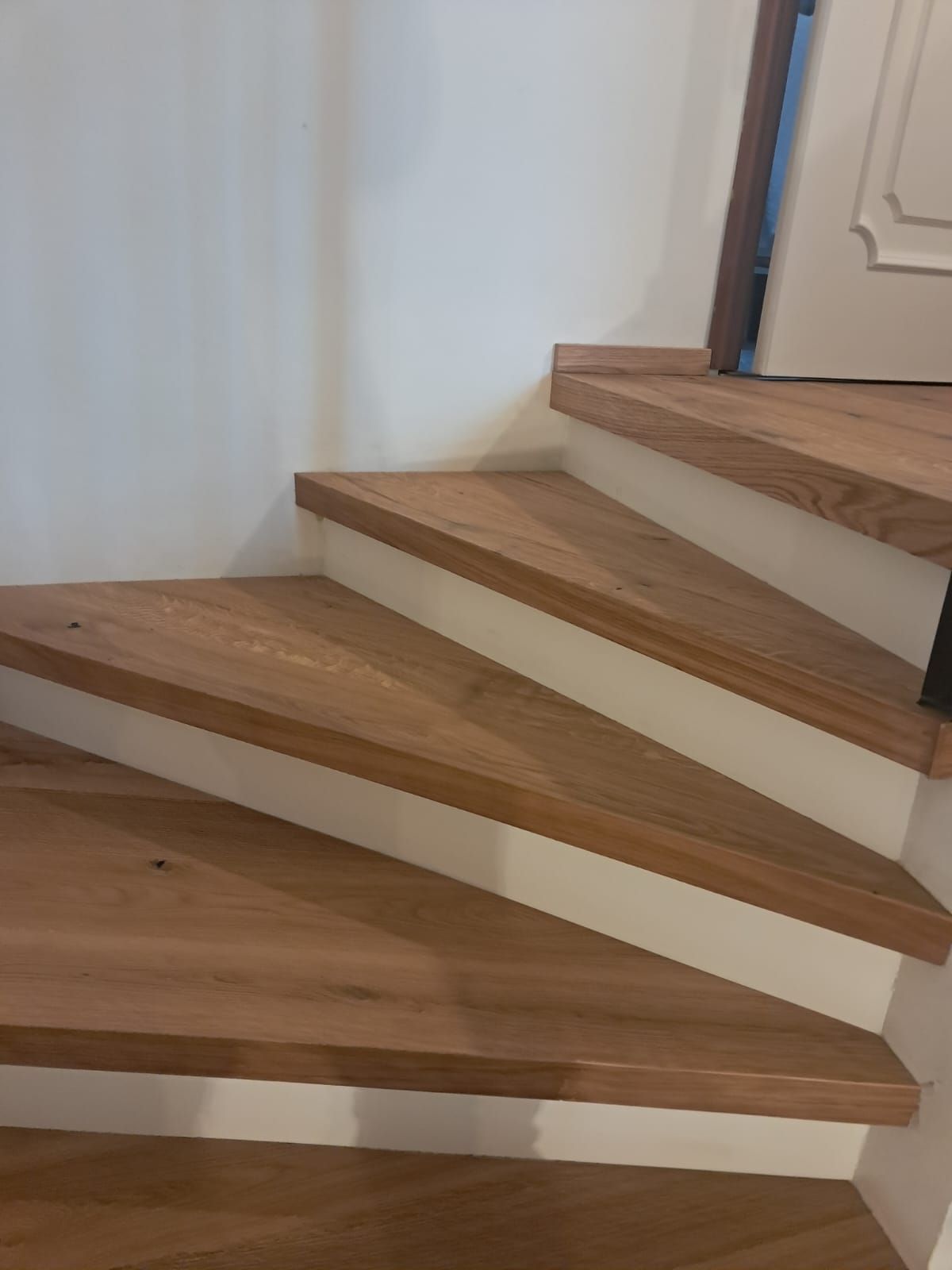 Rivestimento scale in legno in Lombardia, Piemonte e Valle d'Aosta