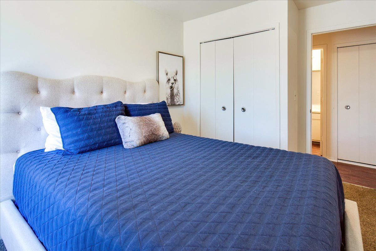 Perry Place bedroom