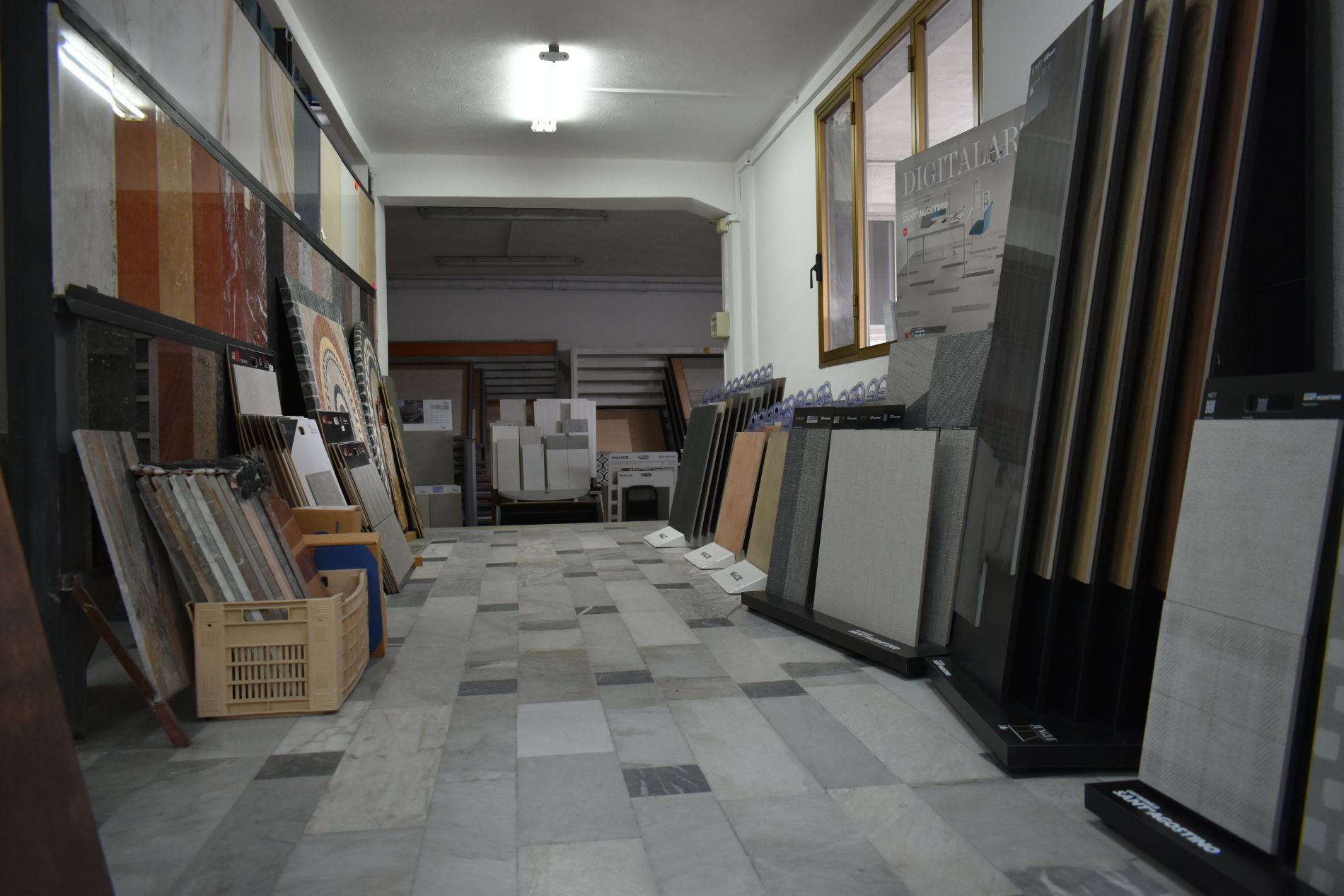 esposizione pavimentazioni bagno