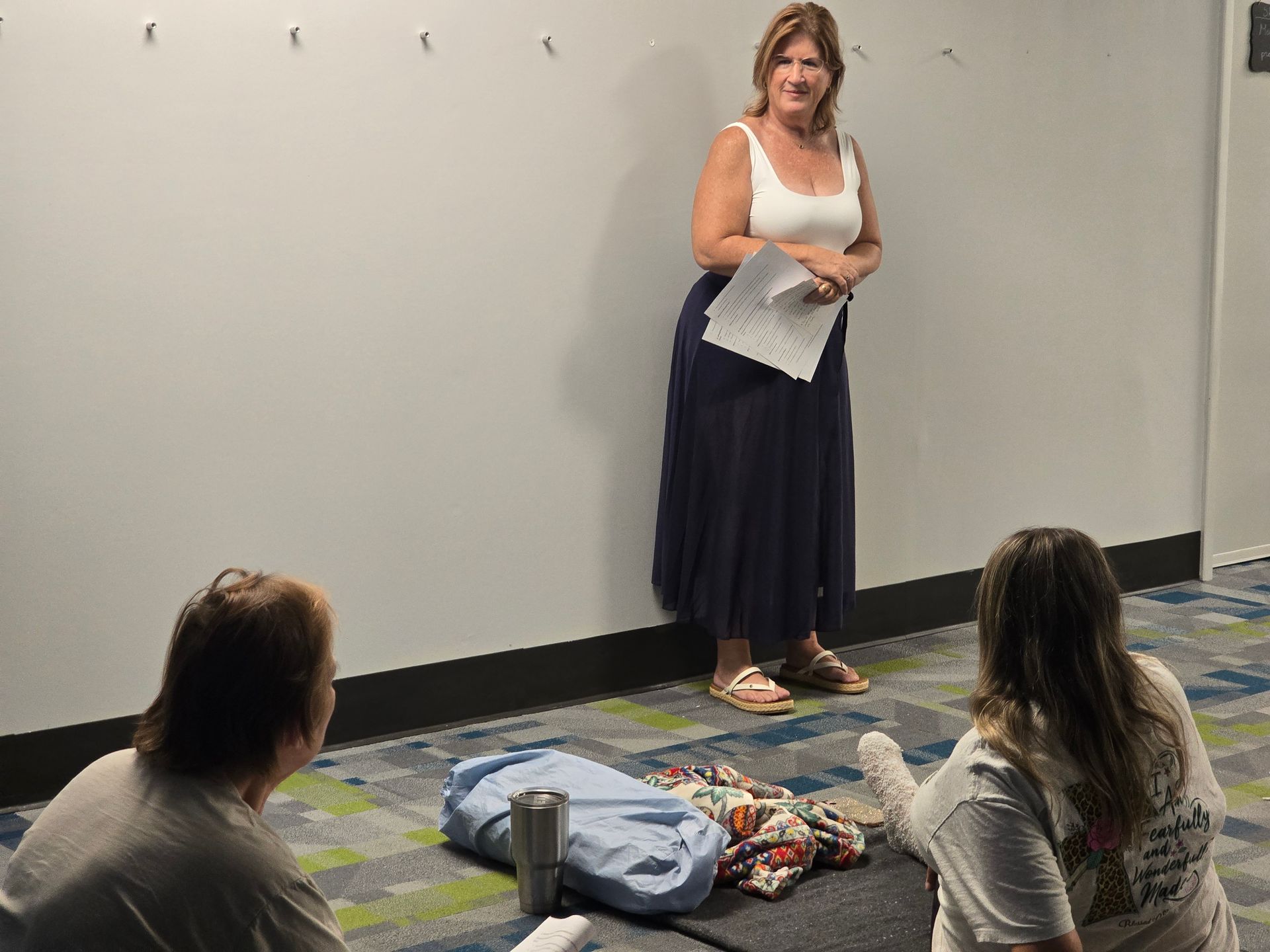 Kelly leading a Hypnotic Therapeutic Breathwork workshop