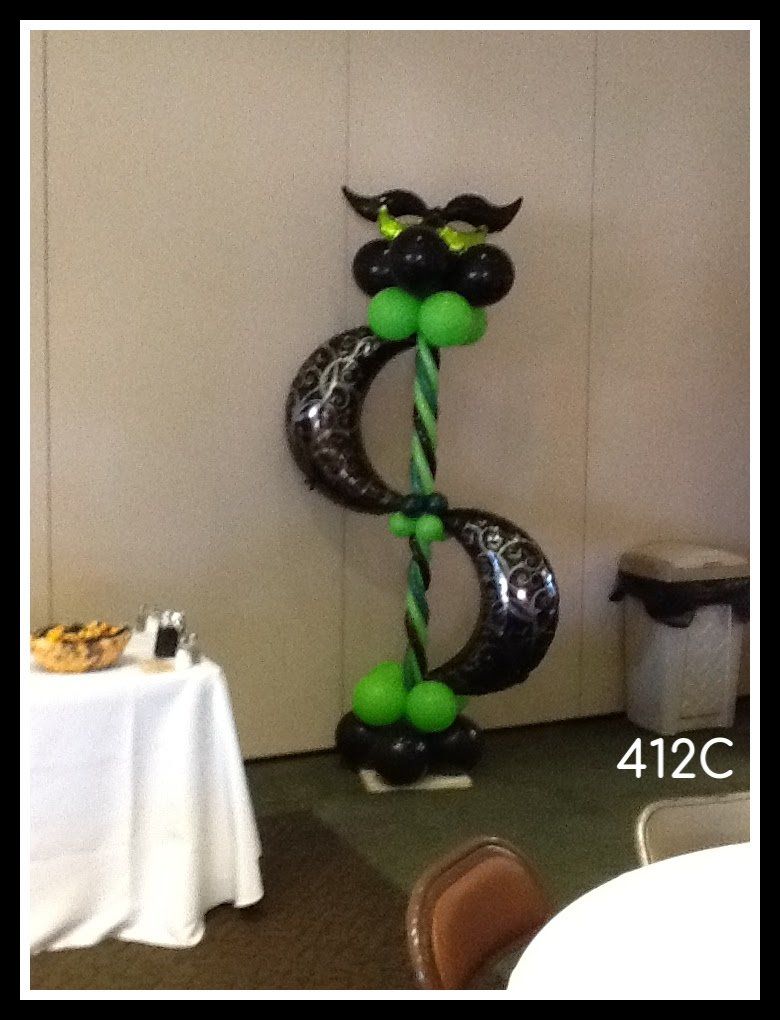 Black and green balloon column