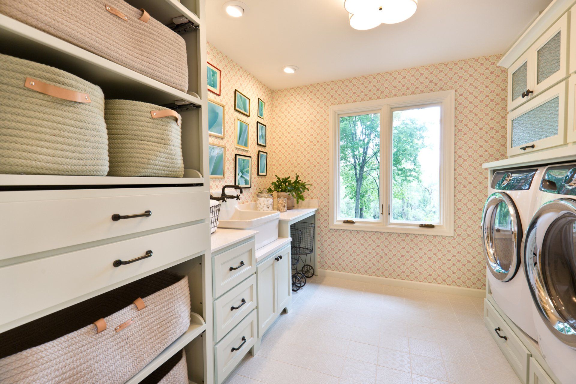 Tubs, Cabinets, & Bowls — Metro & Western Sydney, NSW — Poliak Building Supply Co