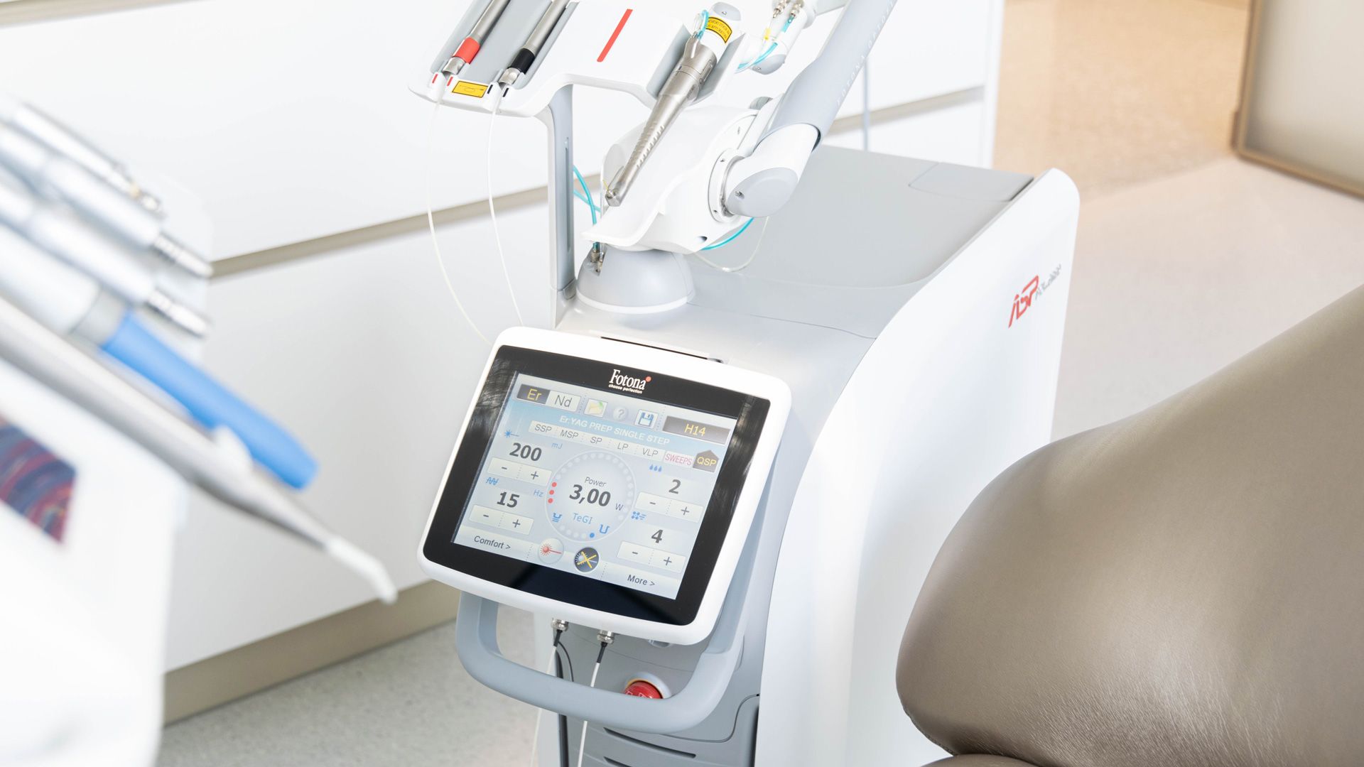 Turismo dentale in Croazia con il laser Fotona. Il miglior trattamento dentale con eccellenti innovazioni tecnologiche.