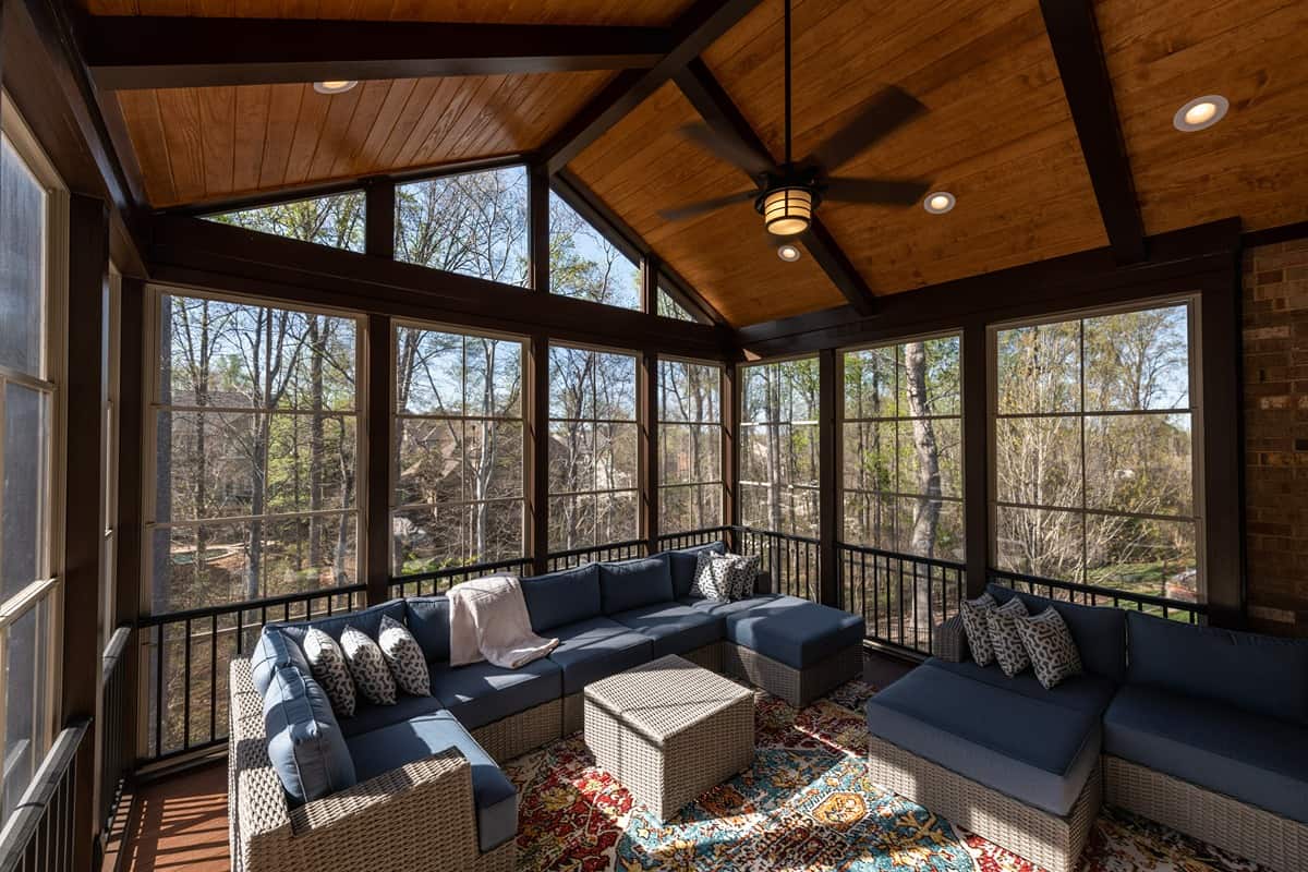 Beautiful screened patio with exterior screen from Accent Window Fashions near Omaha, Nebraska (NE)