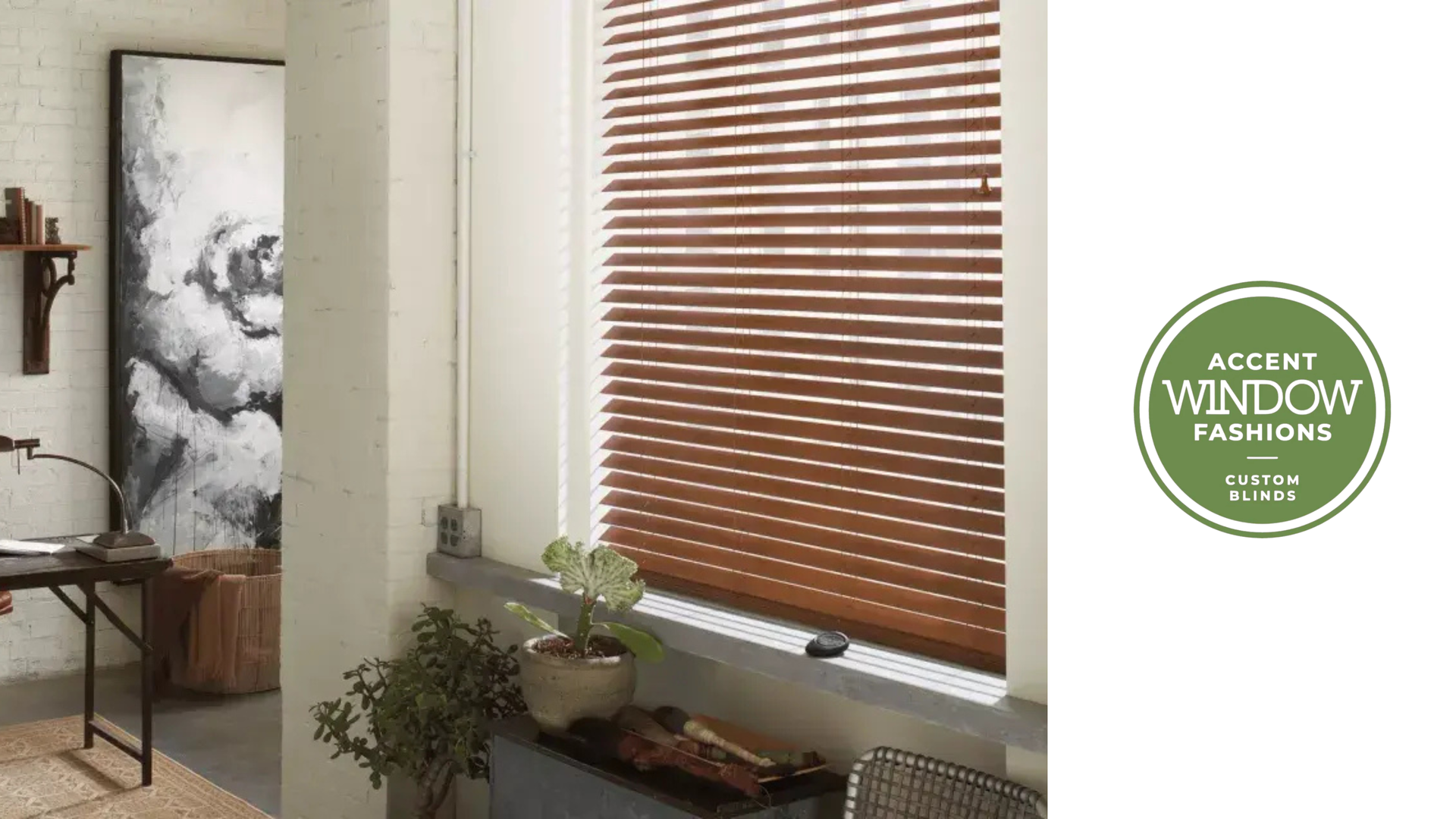 Hunter Douglas EverWood® Faux Wood Blinds near Elkhorn, Nebraska