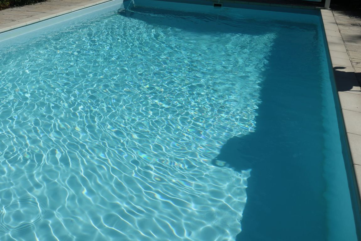 Piscina forma irregolare