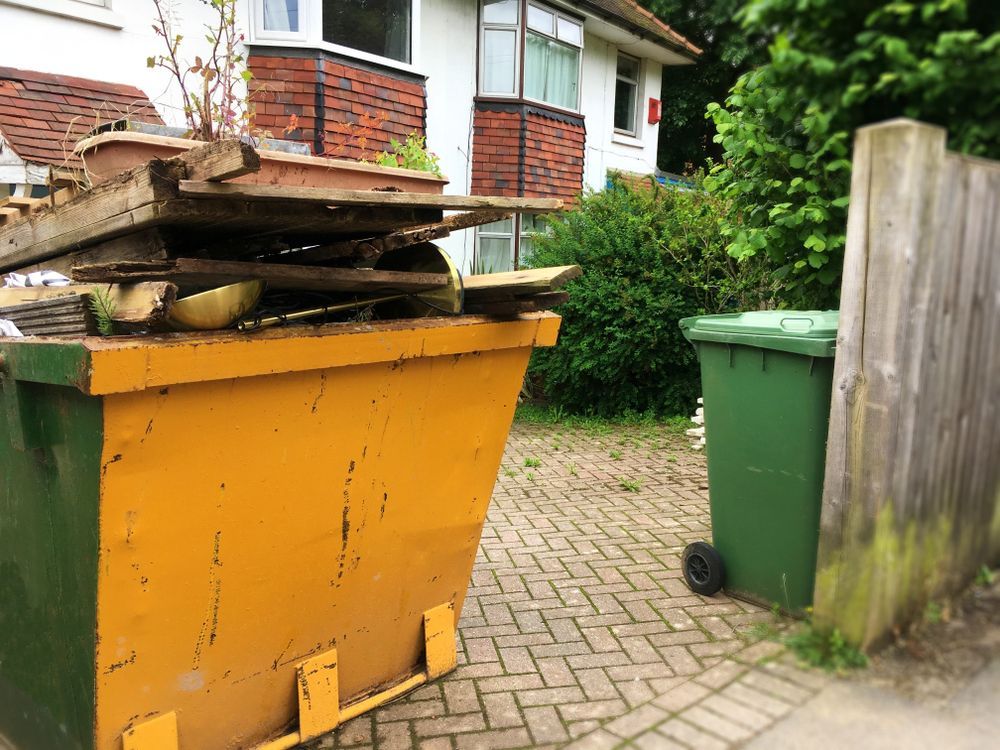 Skip Bin With Rubbish - Skip Bin Hire in Tea Gardens, NSW