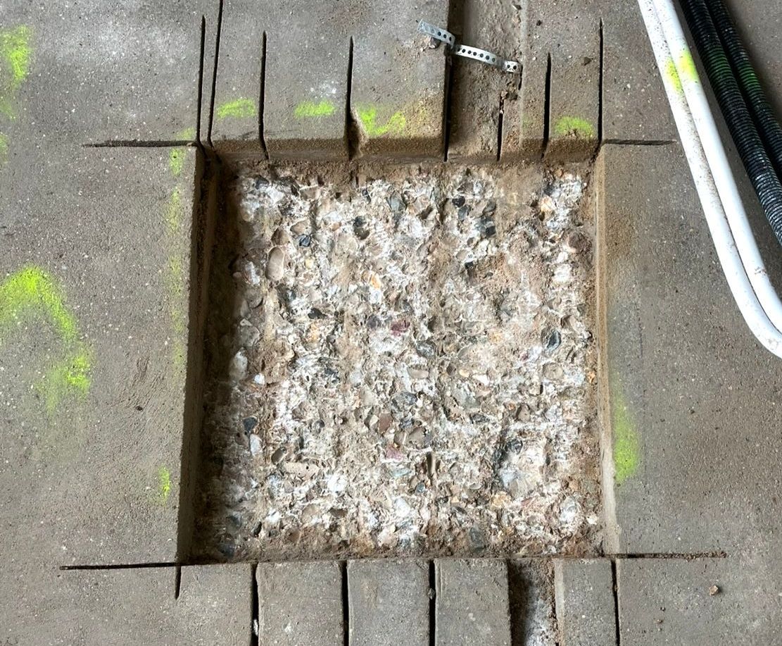 Deursparing zagen. Draagmuur zagen. Vloer los zagen. Kruipluik zagen. Trap sparing zagen.