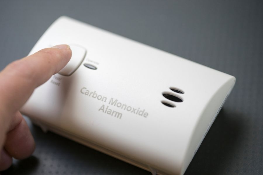 Carbon monoxide detector for generator safety