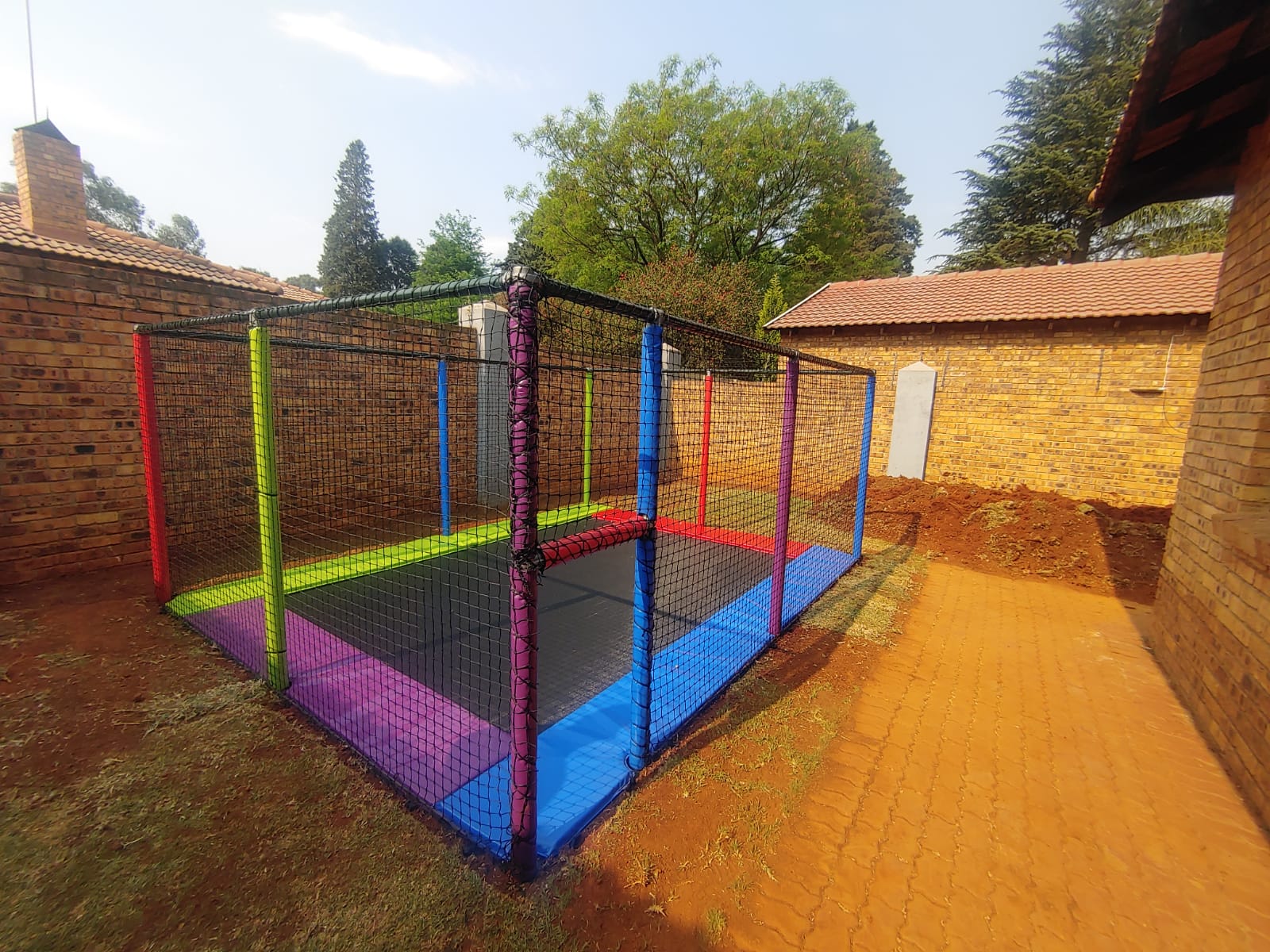 standard with cage
