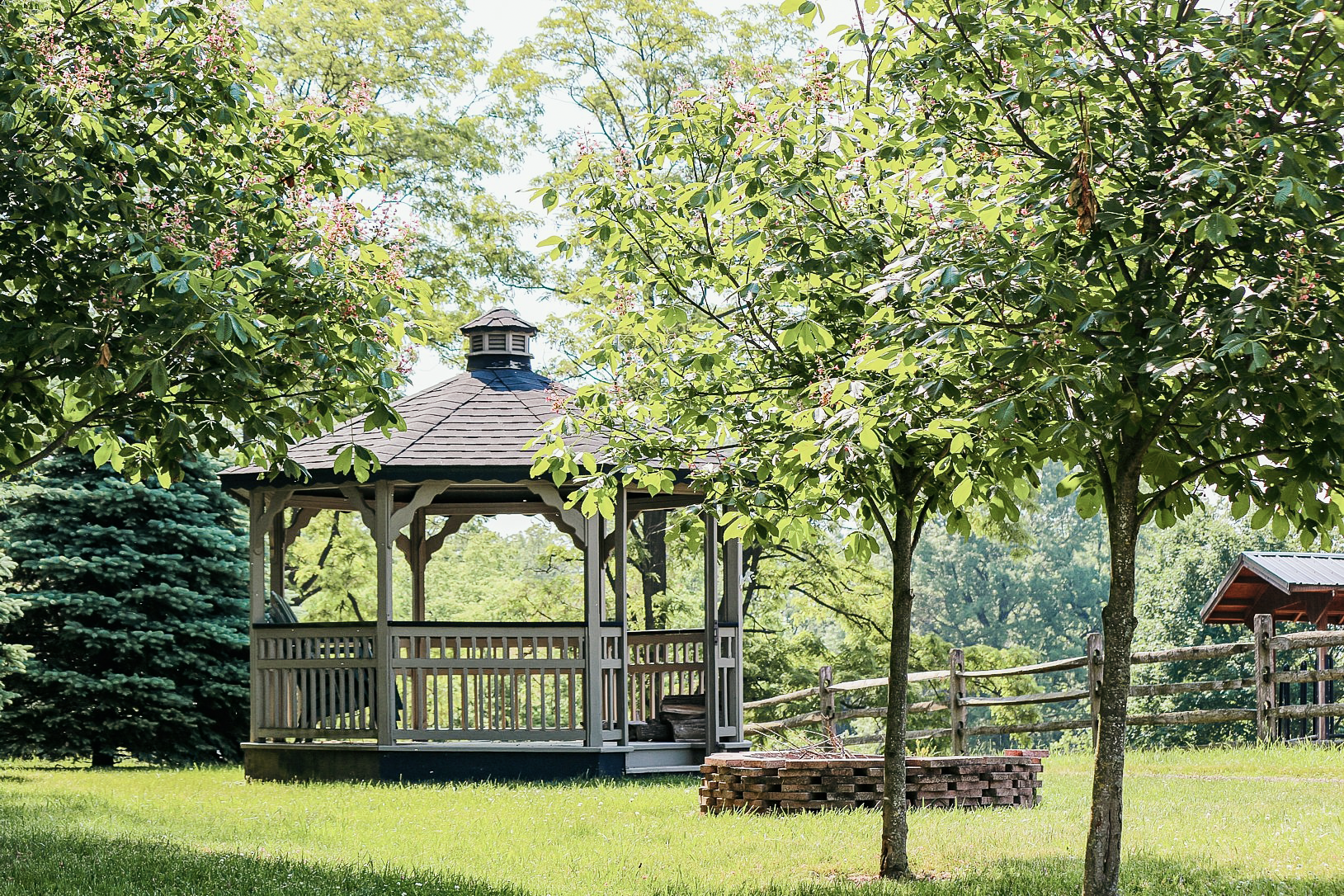 The 880 Cozy Cottage at Stone Gables Estate - View