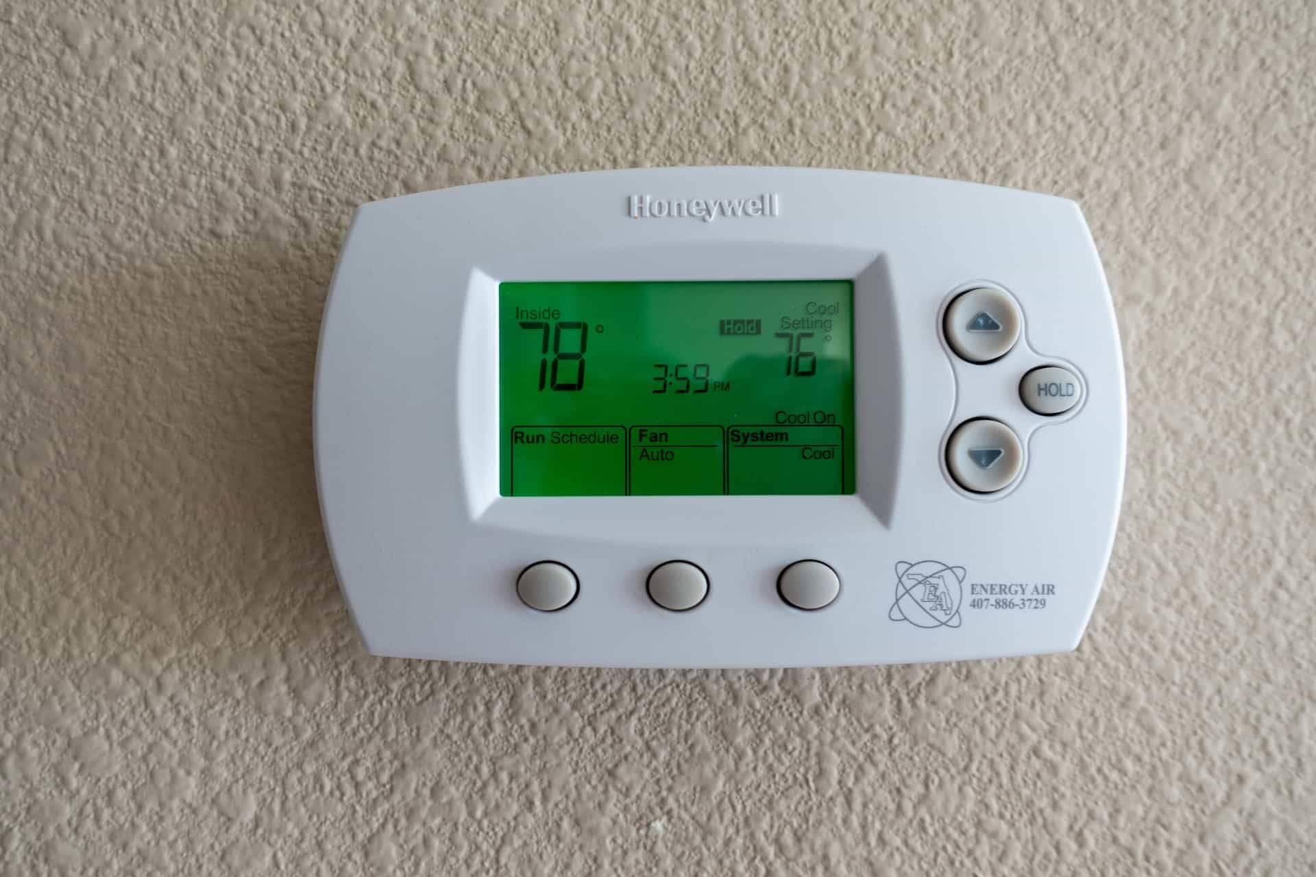 How to Fix a Blank Honeywell Thermostat? - Gleason HVAC - honeywell thermostat blank screen reset