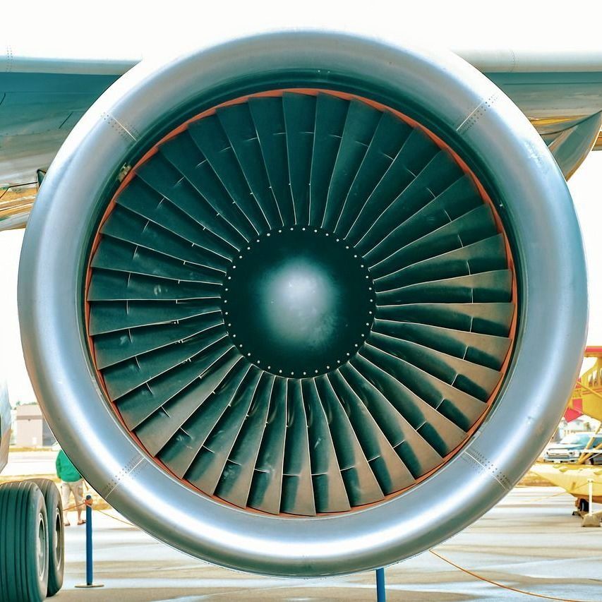 Large plane engine