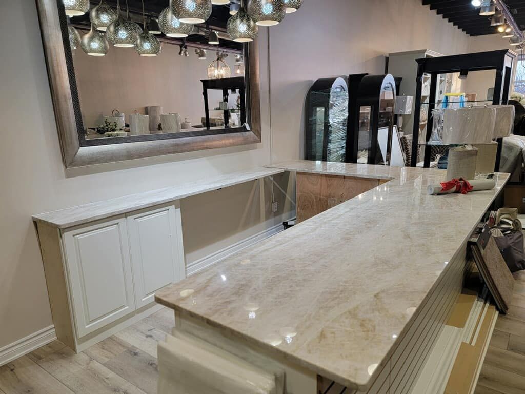 A picture of white quartz kitchen countertop in Bloomfield Hills installed by L&E Marble and Granite