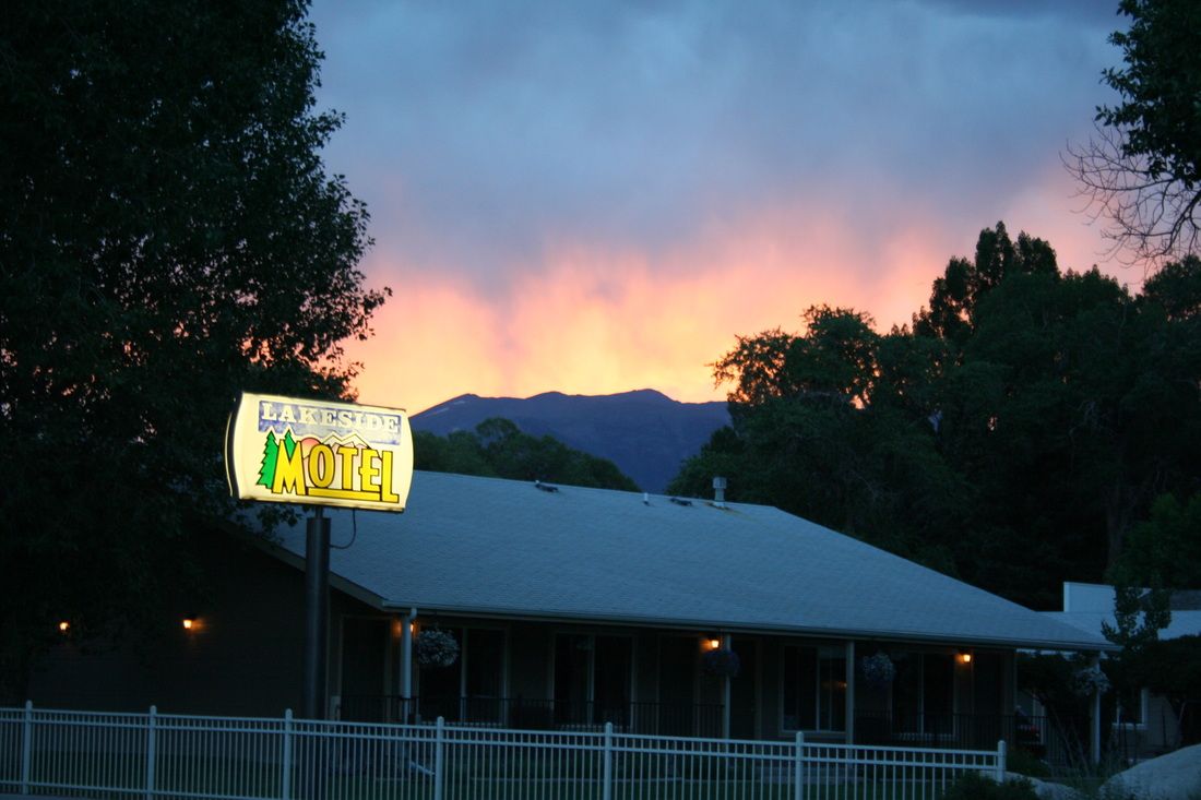 Services LAKESIDE MOTEL, Buena Vista CO.