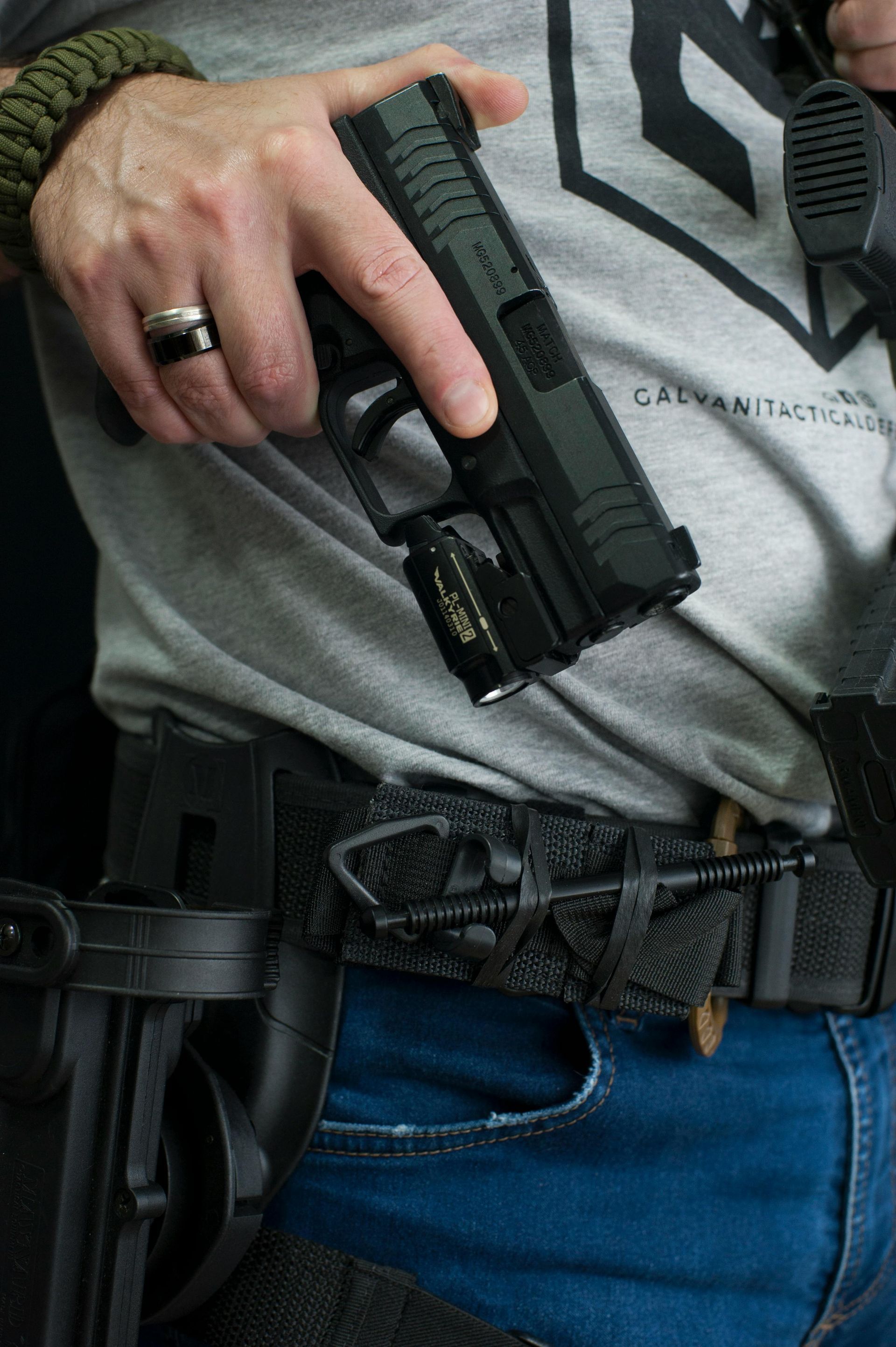 Gun