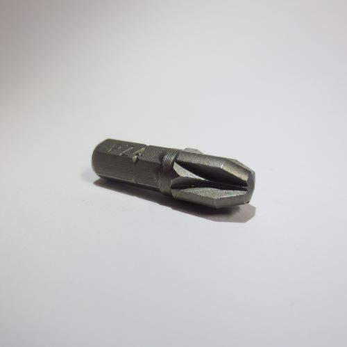 Bits für Schraubendreher einzeln kaufen, Schlitz 4,5 mm - 7 mm
Kreuzschlitz PH Nr. 1 - Nr. 4
Kreuzschlitz PZ Nr. 1 bis Nr. 4
(auch in lang)
Innensechskant SW 2 bis SW 6
(teilweise auch mit Loch)
TX 6 bis TX 50 
(teilweise auch mit Loch)
TX-Plus 10 und 15