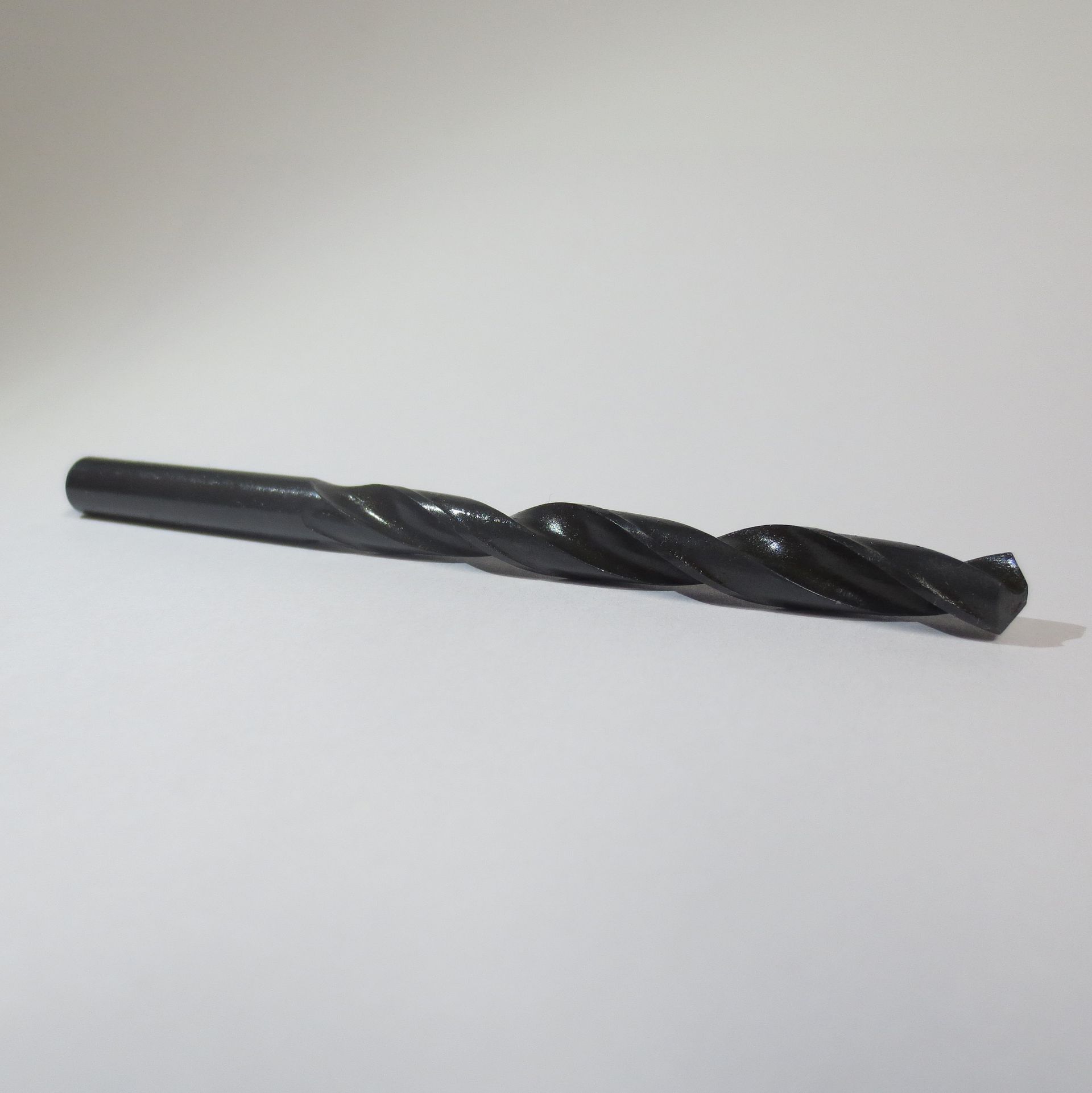 Spiralbohrer DIN 338 Typ N, HSS-R     
Ø 0,5 mm - 9,9 mm
Bohrer in Abstufung von 0,1 mm erhältlich! 
Auch als Bohrersatz (19-teilig) mit 0,5 mm Abstufung