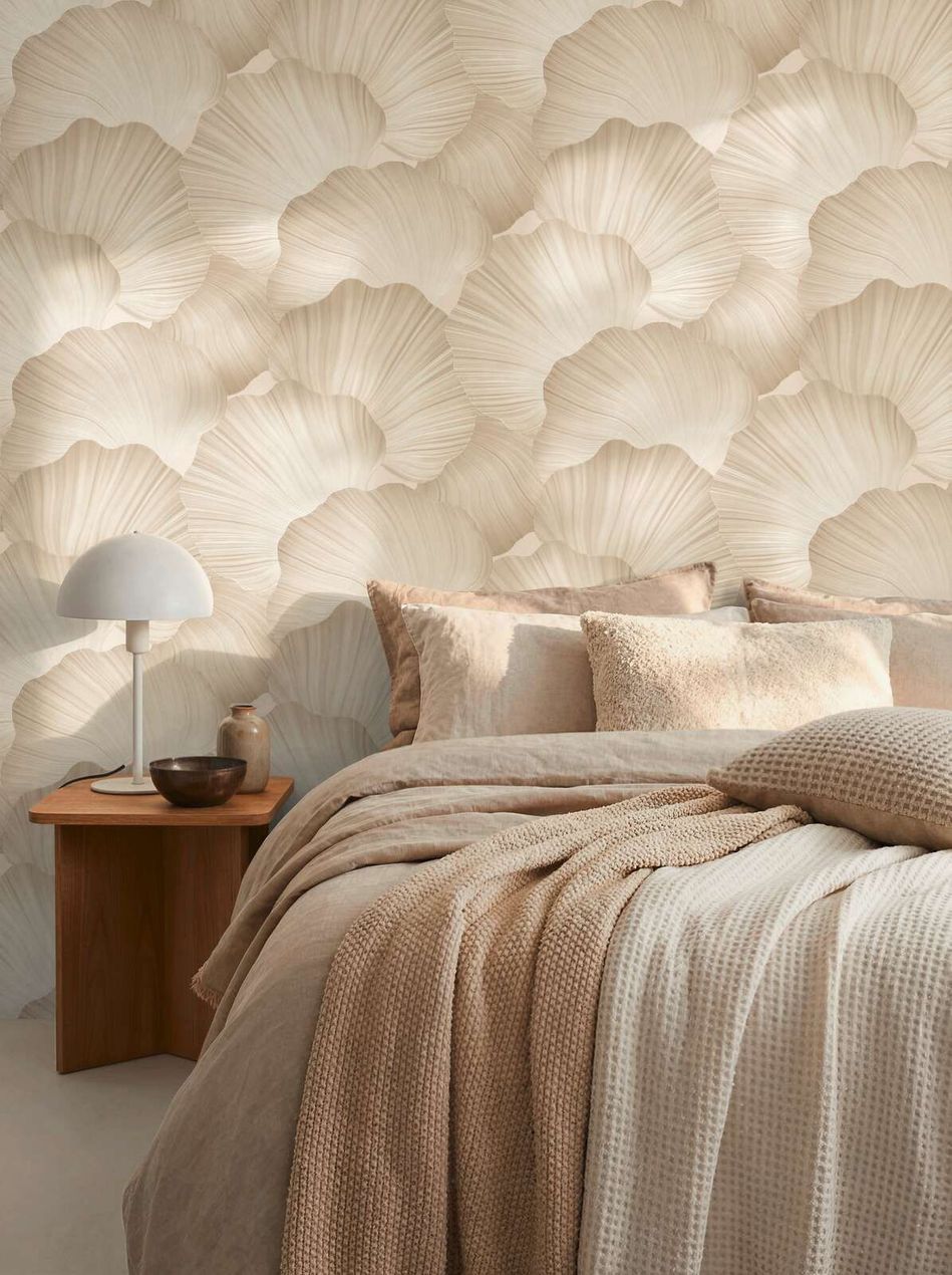 Marble Effect wallpaper and freestanding bath