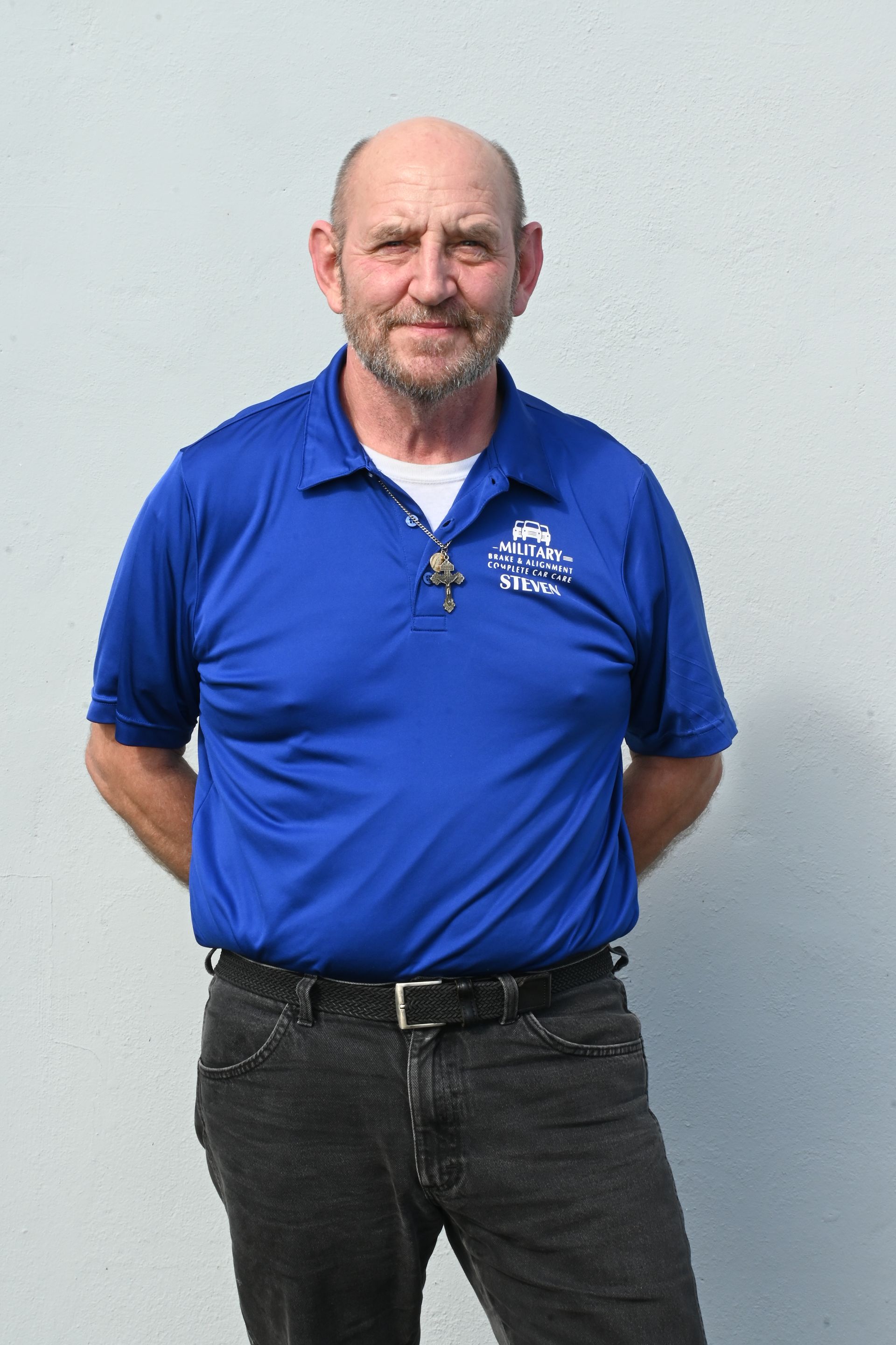 A person | Military Brake & Alignment Services Inc.