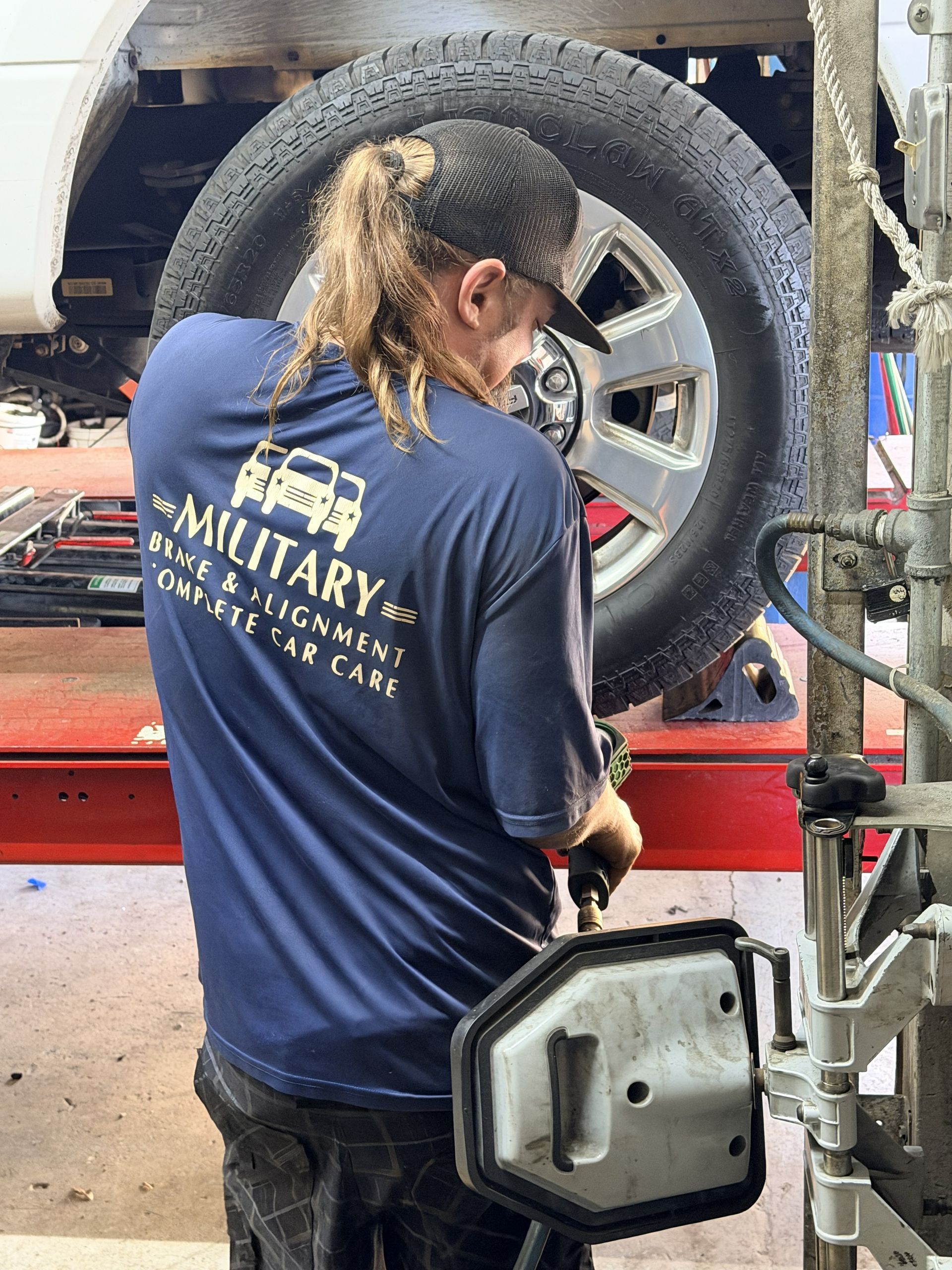 Tire services | Military Brake & Alignment Services Inc.