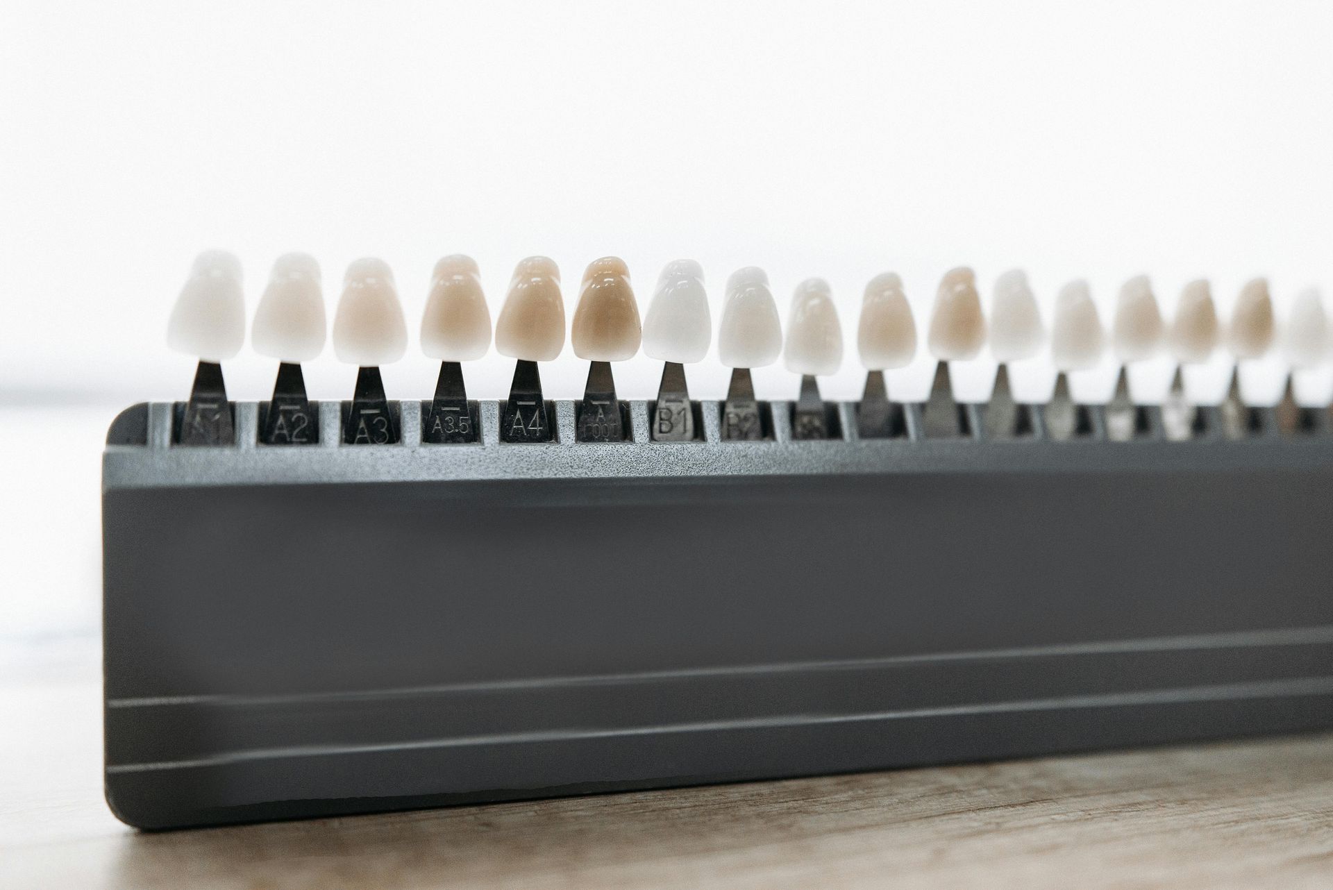 veneers-sample-colors