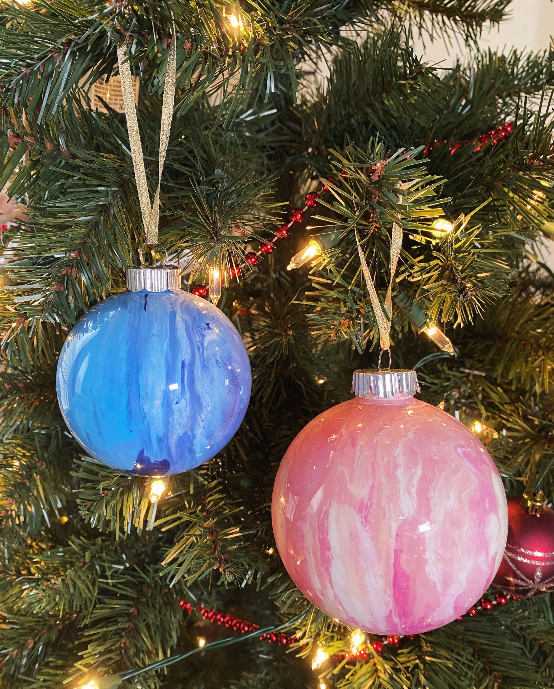 Paint Swirl Ornament