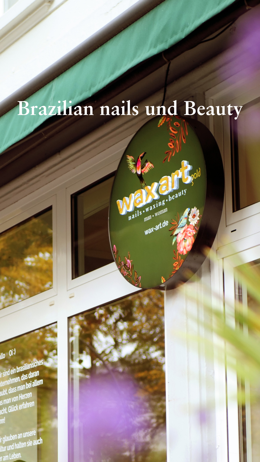 Schild für den Nagel- und Schönheitssalon