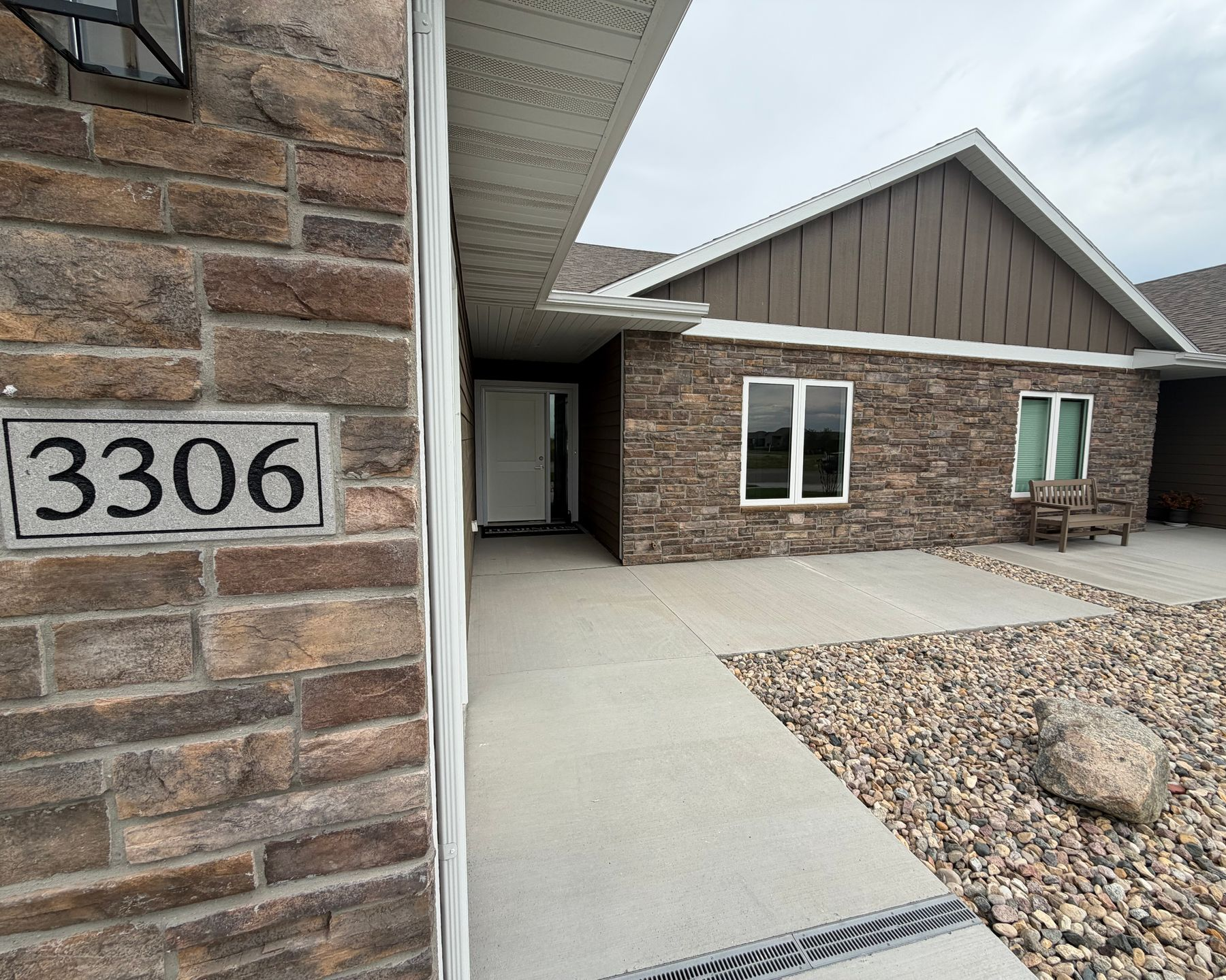 zero-step-entry-slab-on-grade-twin-home-sioux-falls-joshua-homes