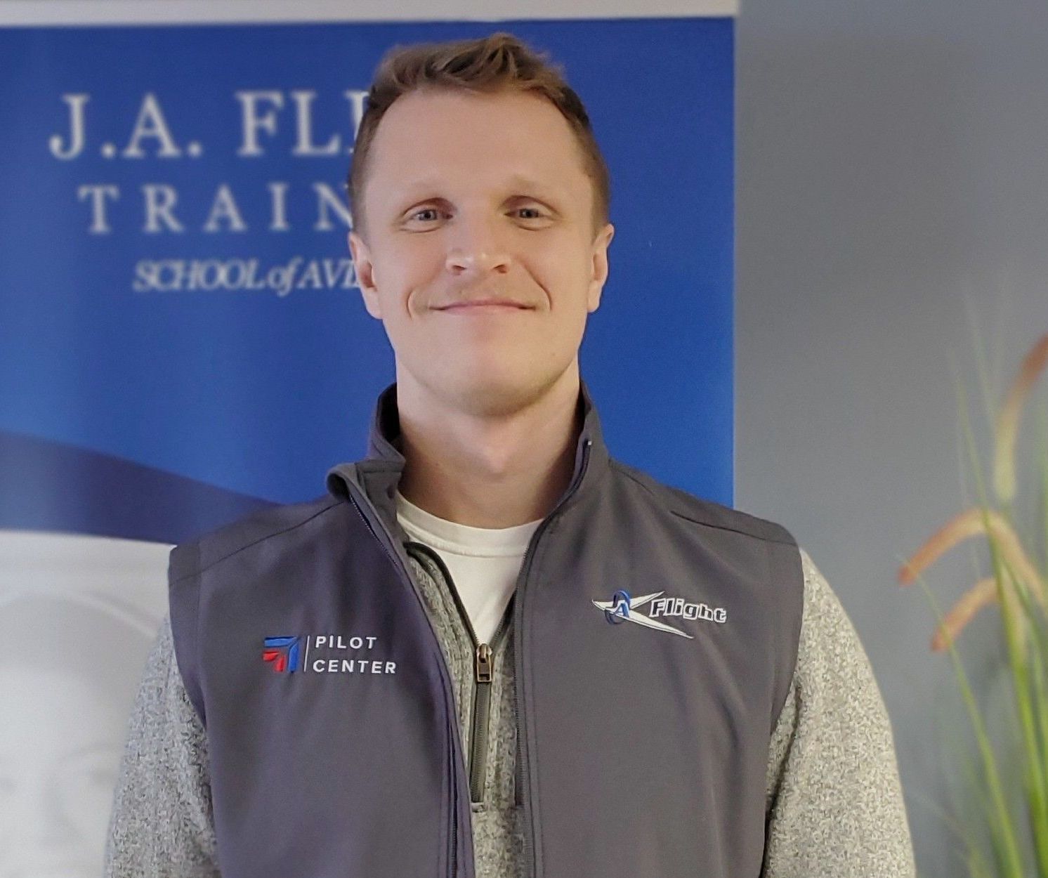 Headshot of Harrison Hailey, instructor and CFIA/CFII/MEI at JA Flight Training.