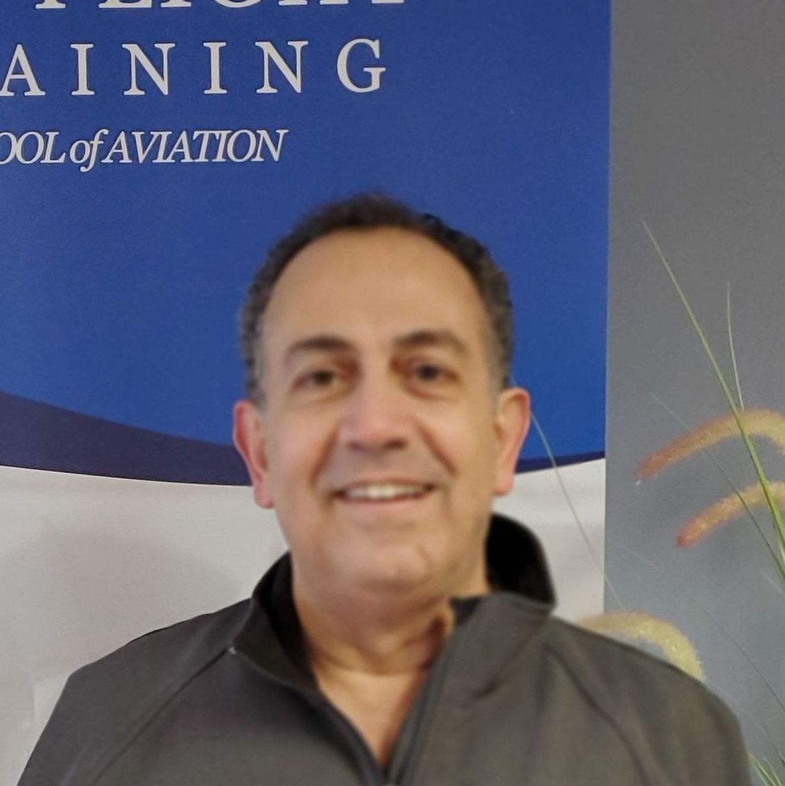 Headshot of Onsy Fahmy, instructor and CFIA/CFII/MEI at JA Flight Training.